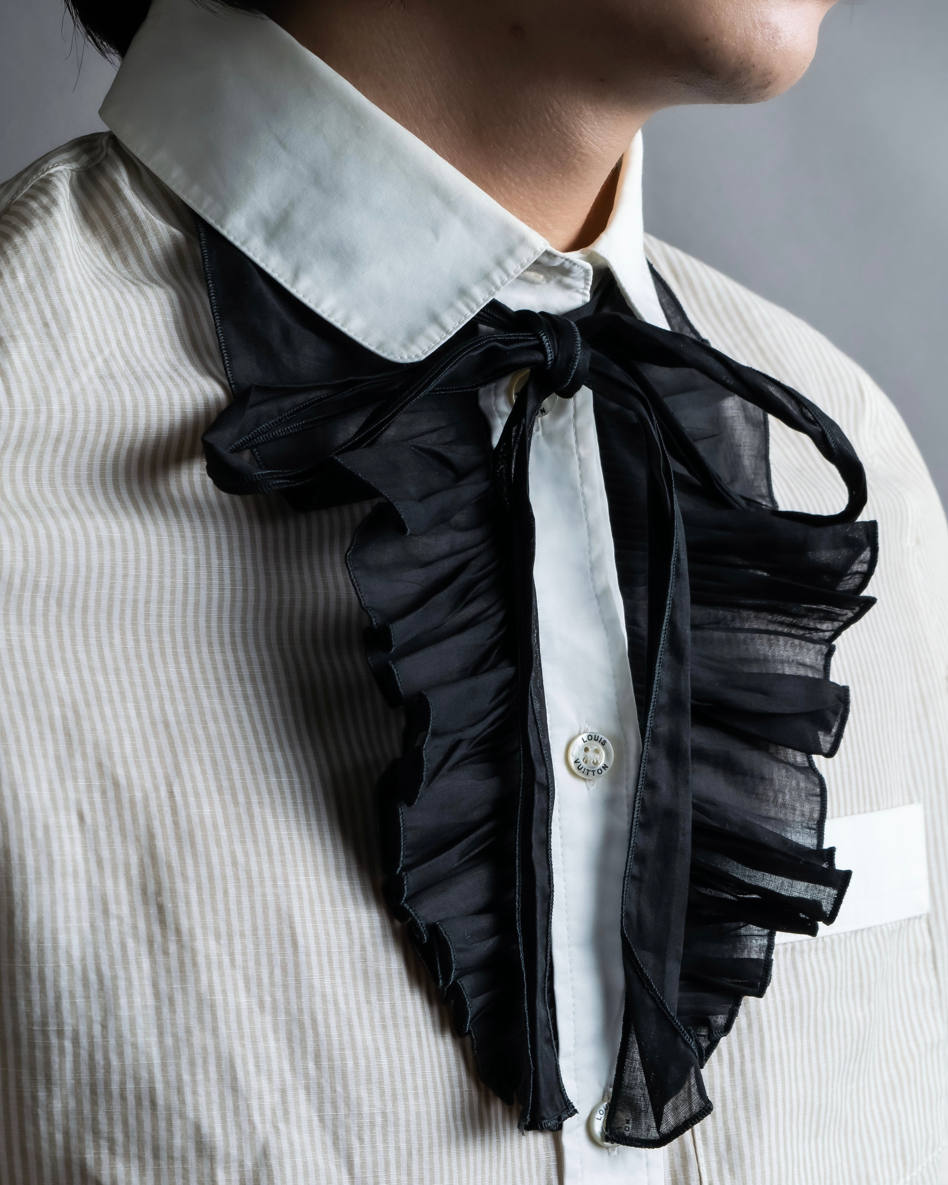 "LOUIS VUITTON" Ribbon frill design regular collar shirt