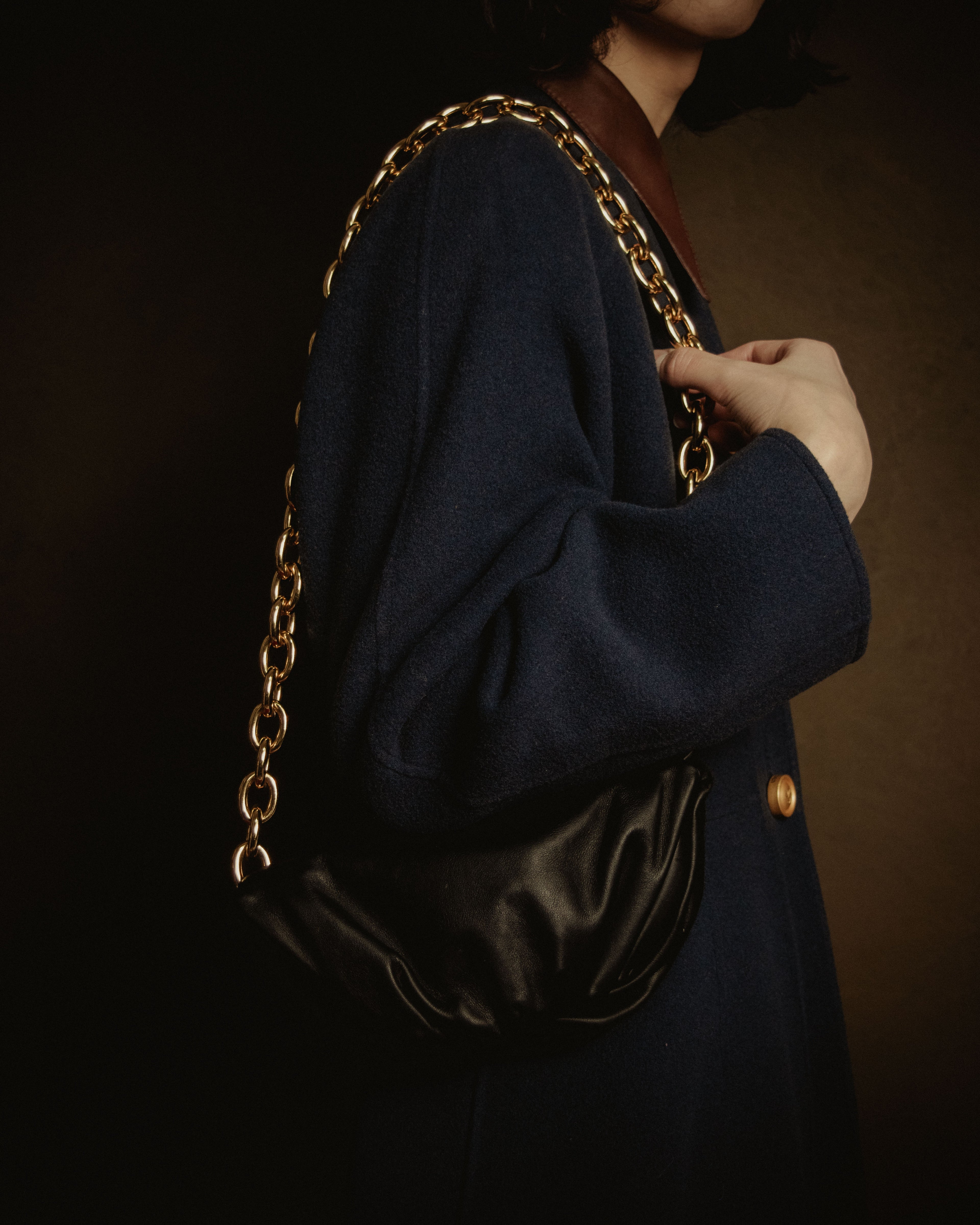 –SPECIAL– "BOTTEGA VENETA" 20’s sculptural chain pouch clutch