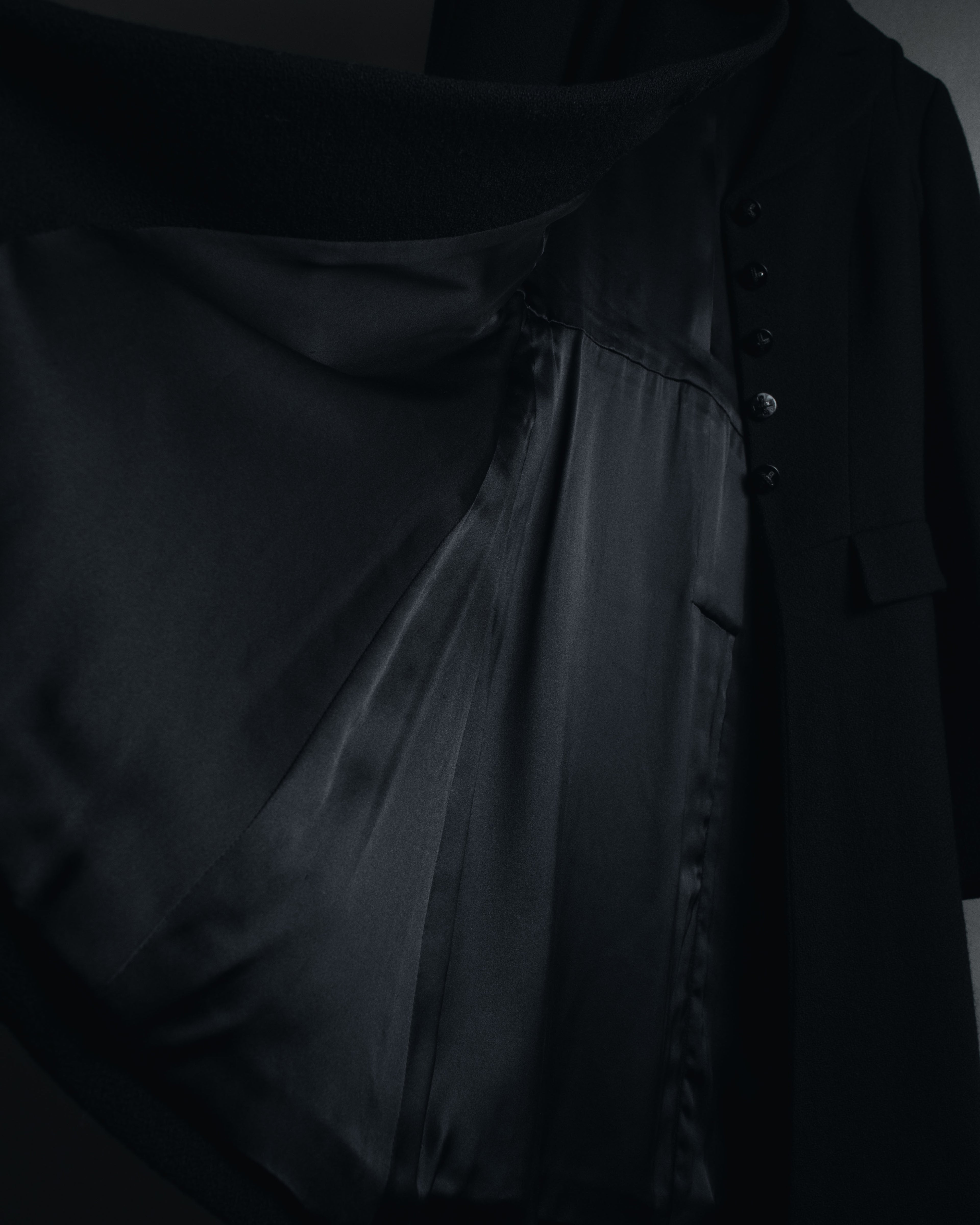 –SPECIAL– "CHANEL" 04SS sculpted princess-line wool crepe coat