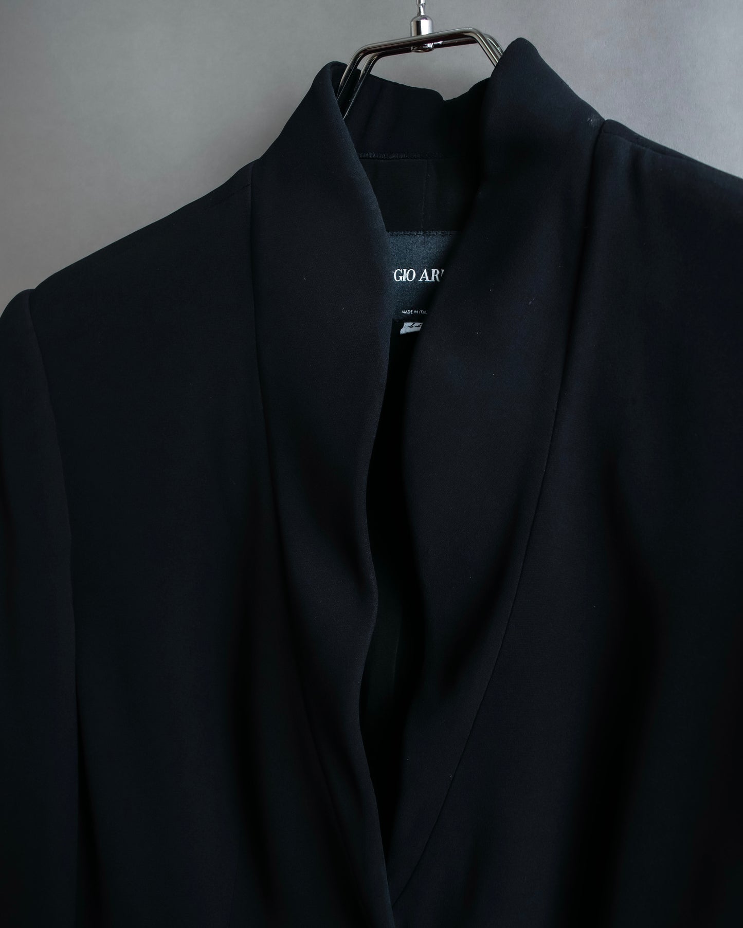 "GIORGIO ARMANI" 100% silk shawl collar shaped tailored jacket