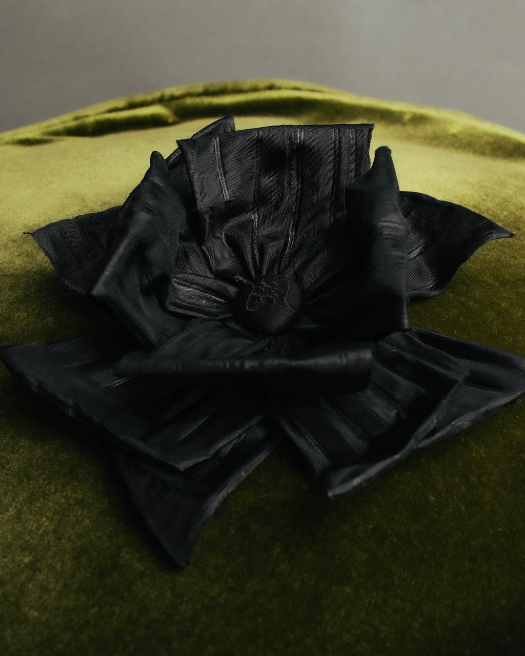 "FENDI" 90's-00's Sculptural fabric flower brooch
