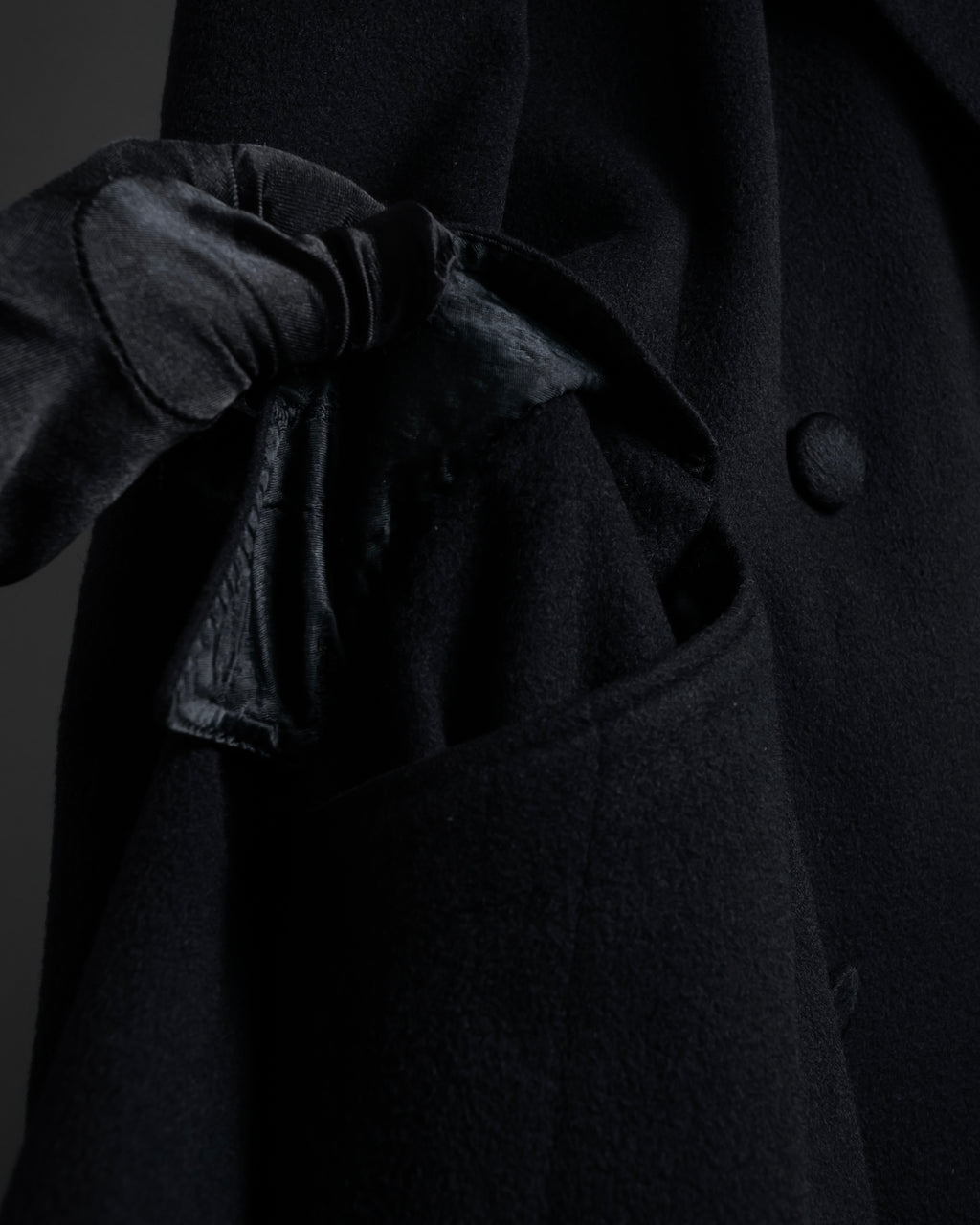 "Aquascutum" Elegantly tailored double-breasted long chester coat