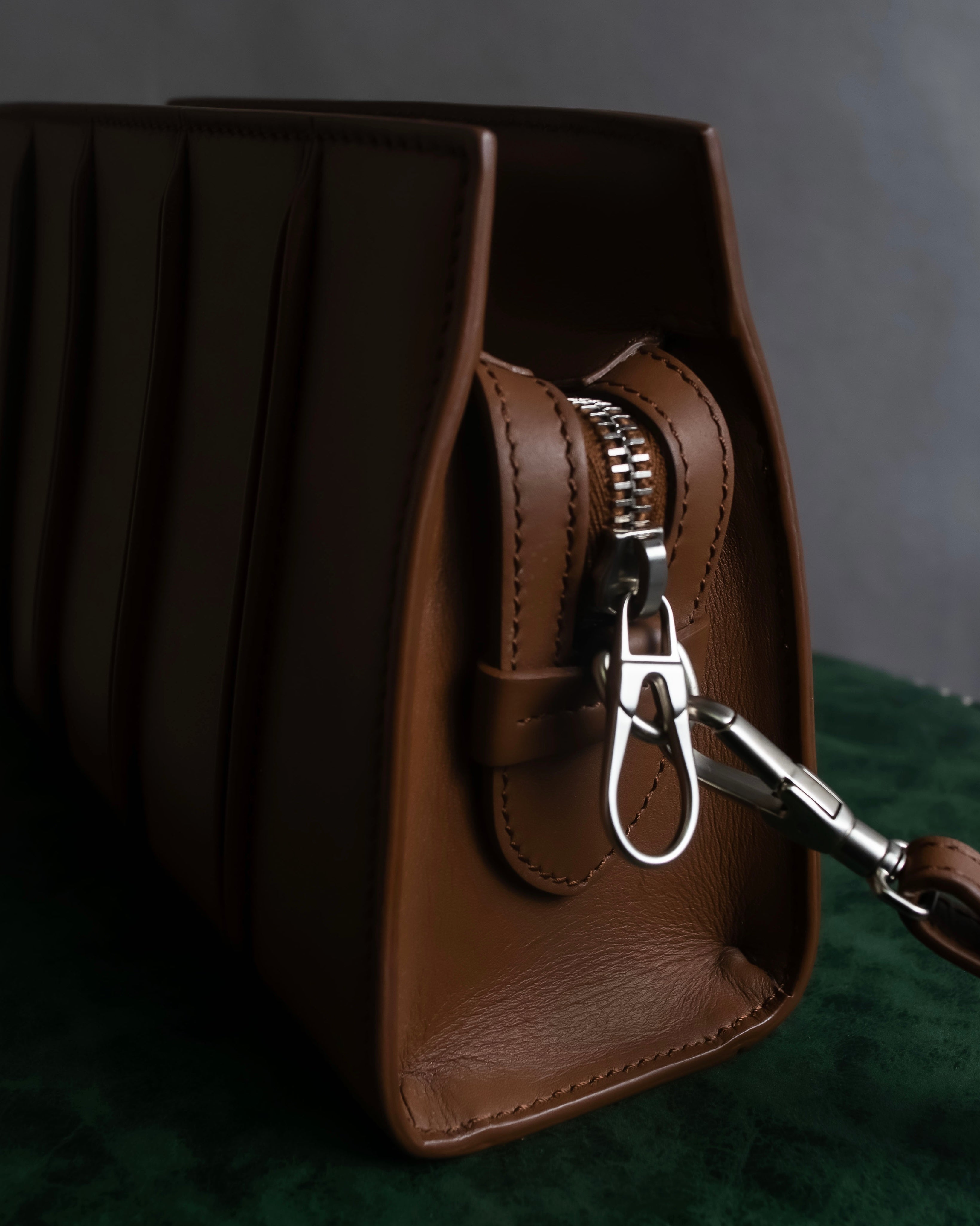 "Max Mara" Renzo Piano design Whitney bag