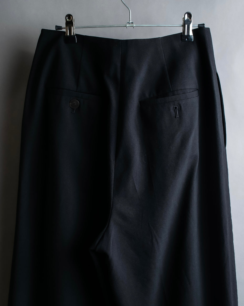 "LOEWE" Deep pleat tapered draped slacks