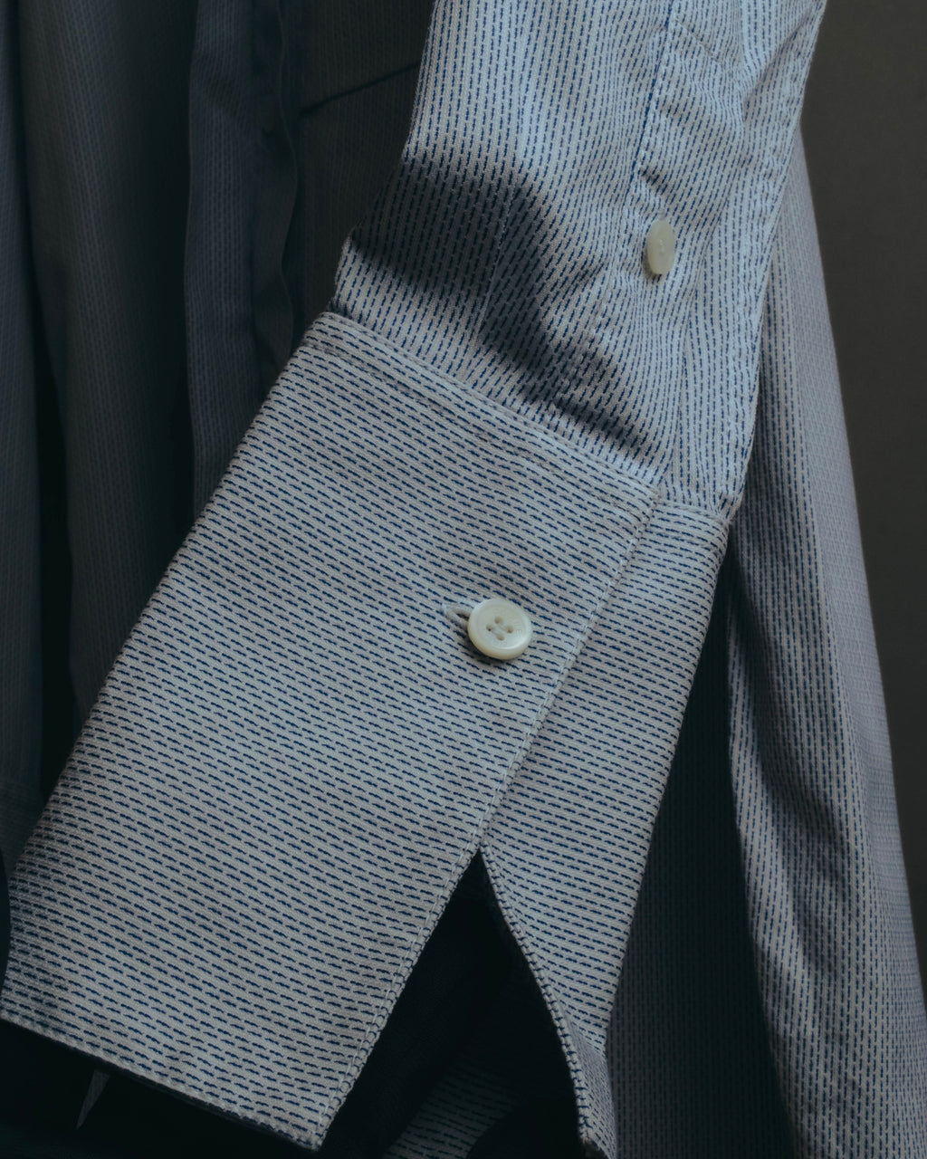 "CÉLINE" 10's Textured cotton collarless tunic shirt