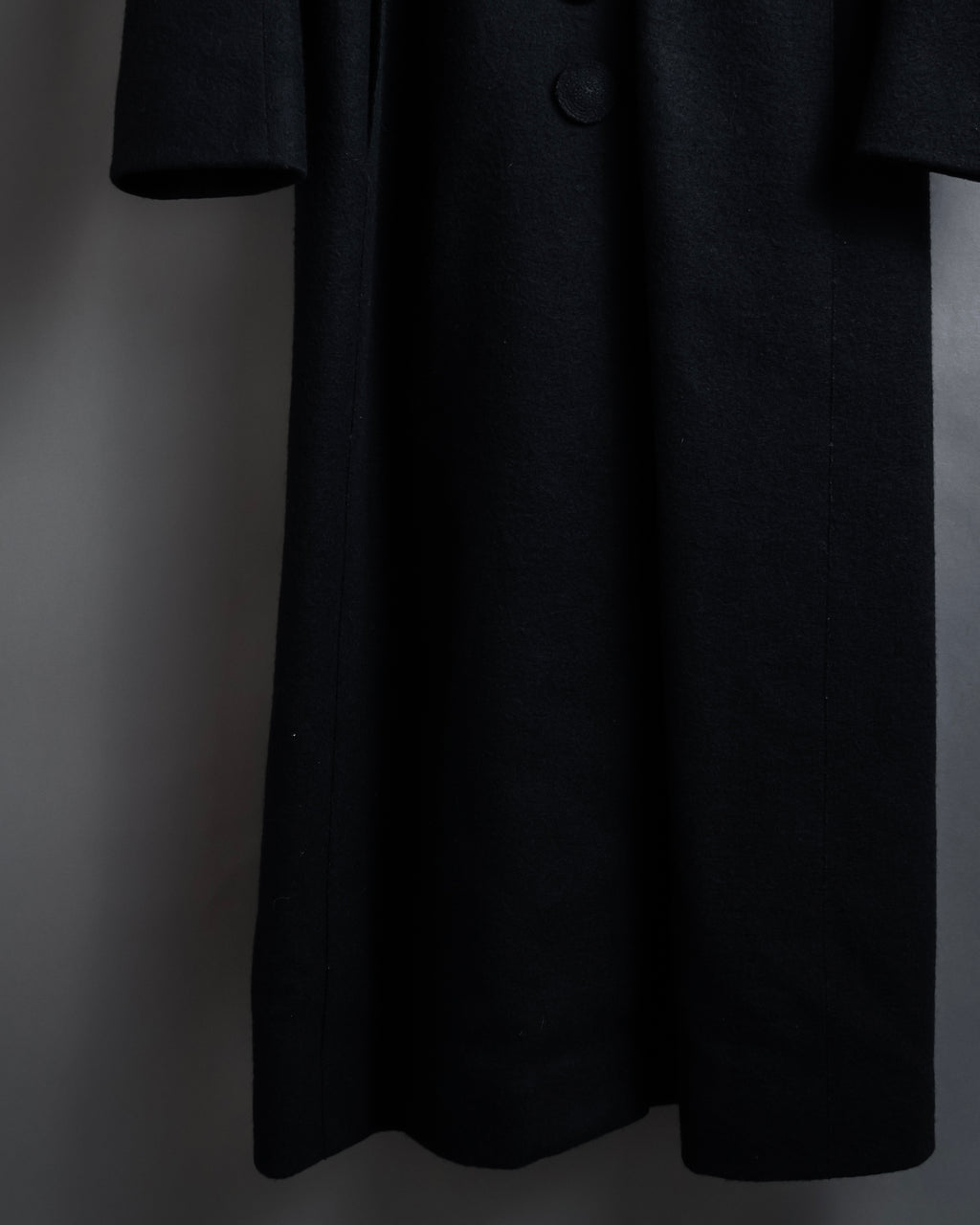 "Marc Jacobs" A soft flowing flared silhouette long coat