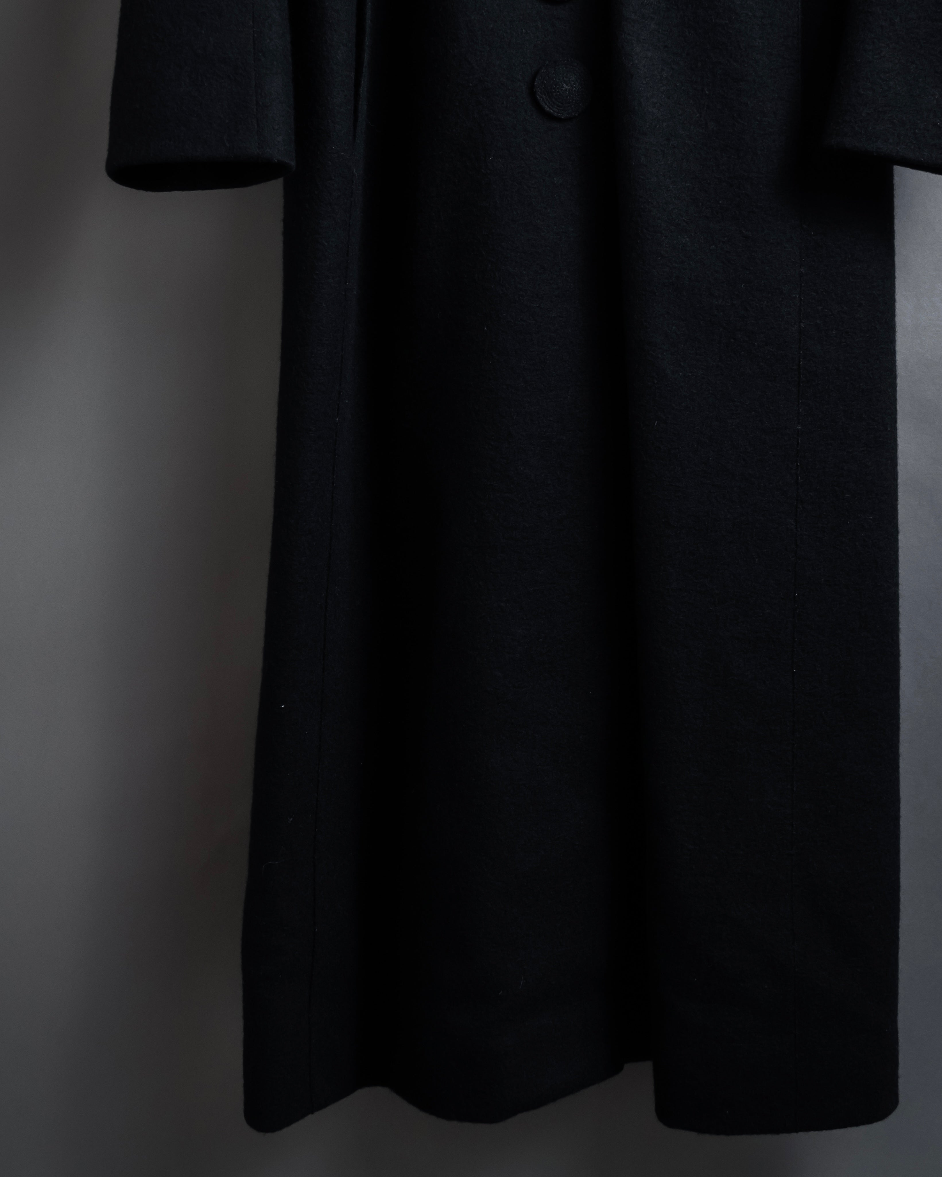 "Marc Jacobs" A soft flowing flared silhouette long coat