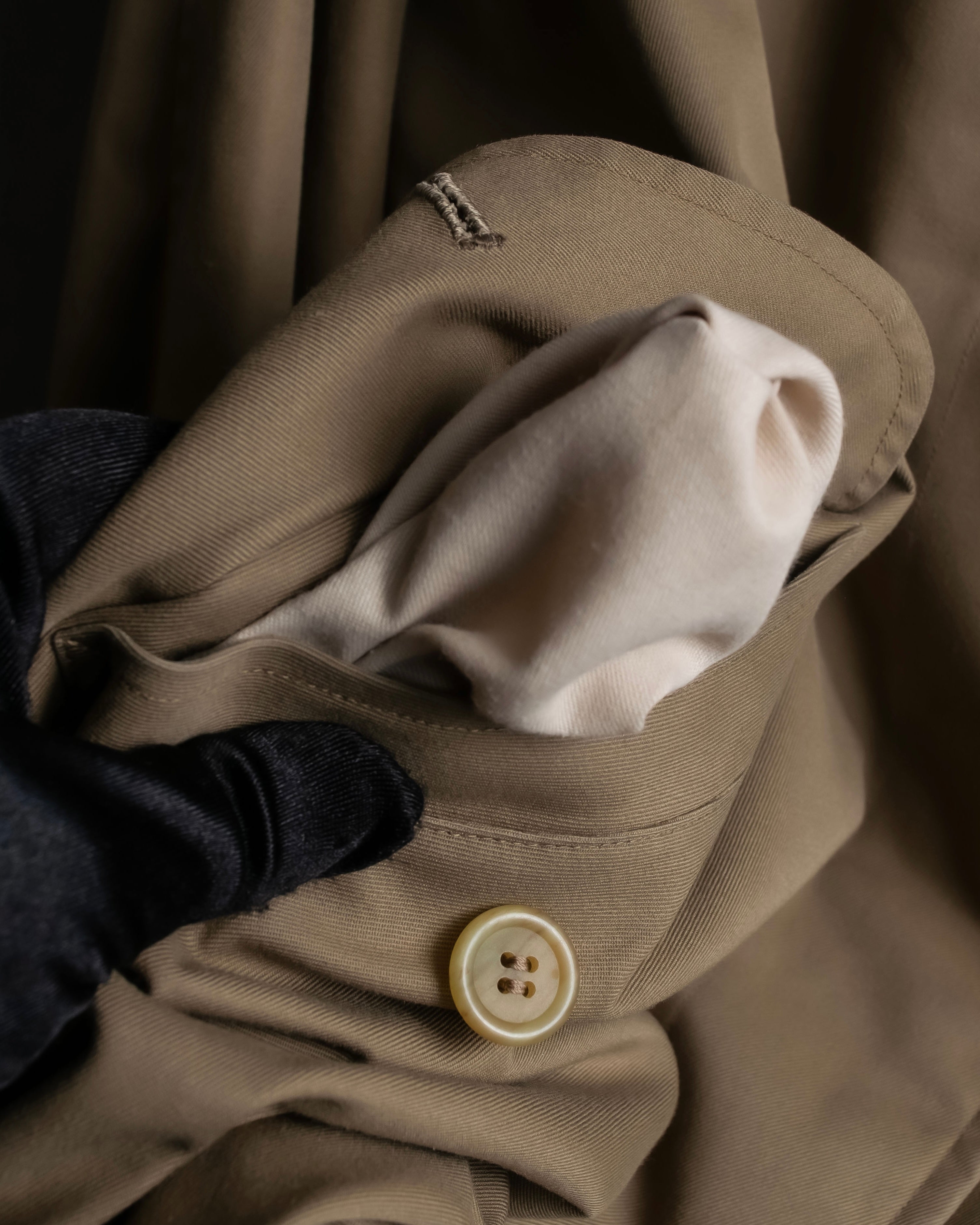 "Burberrys" Water-repellent cotton soutien colour trench coat