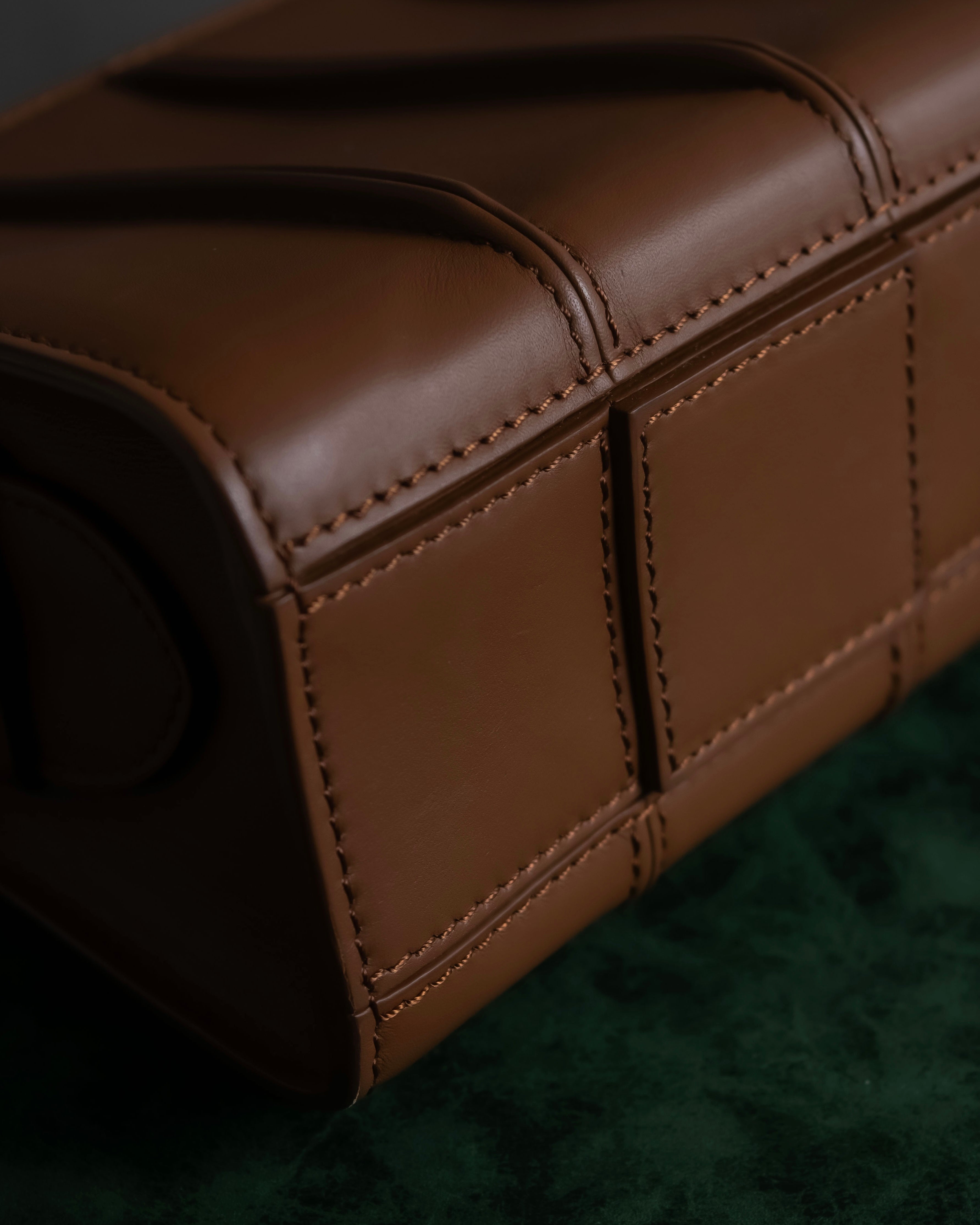 "Max Mara" Renzo Piano design Whitney bag