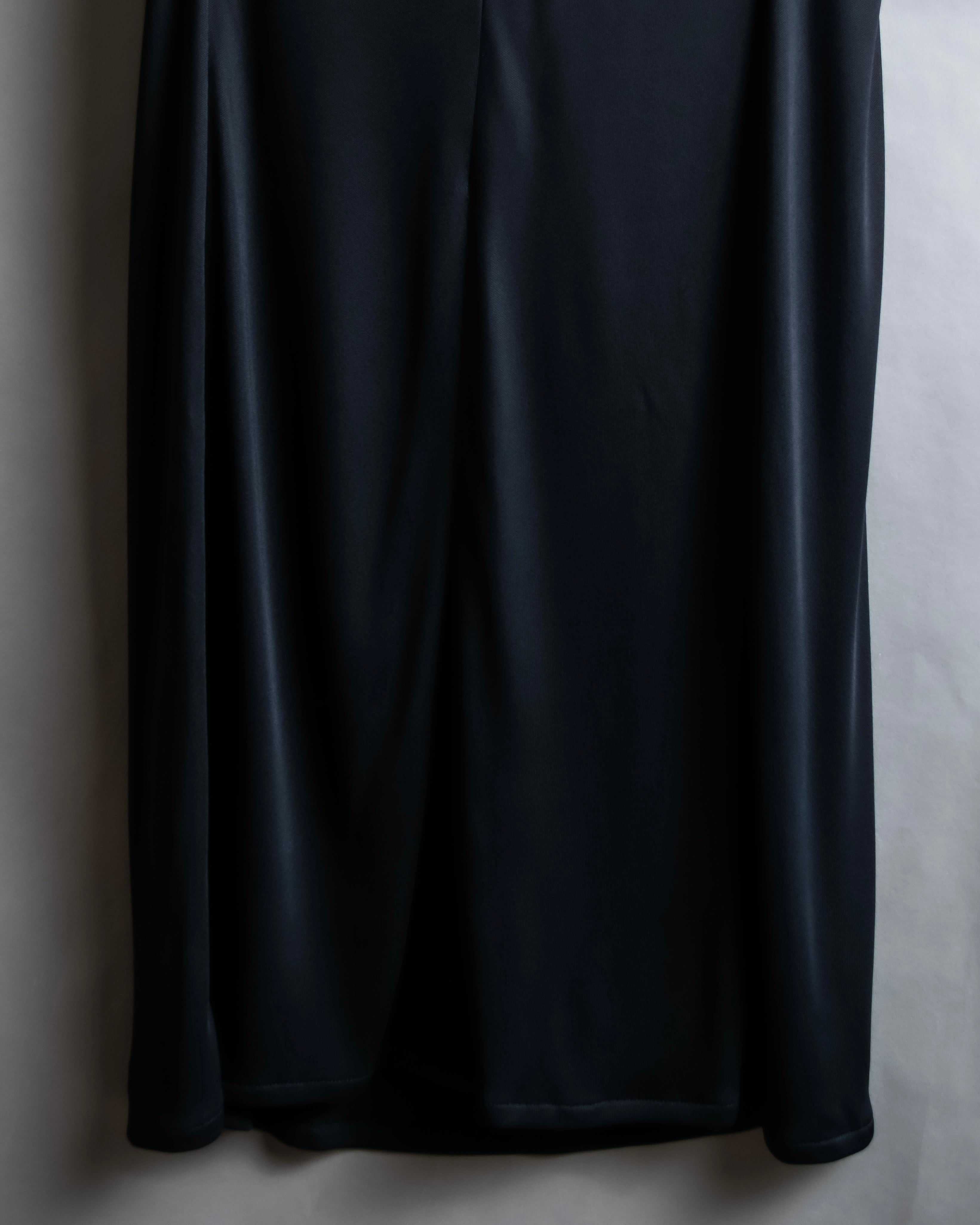 "CELINE" Gathered design vertical line dress