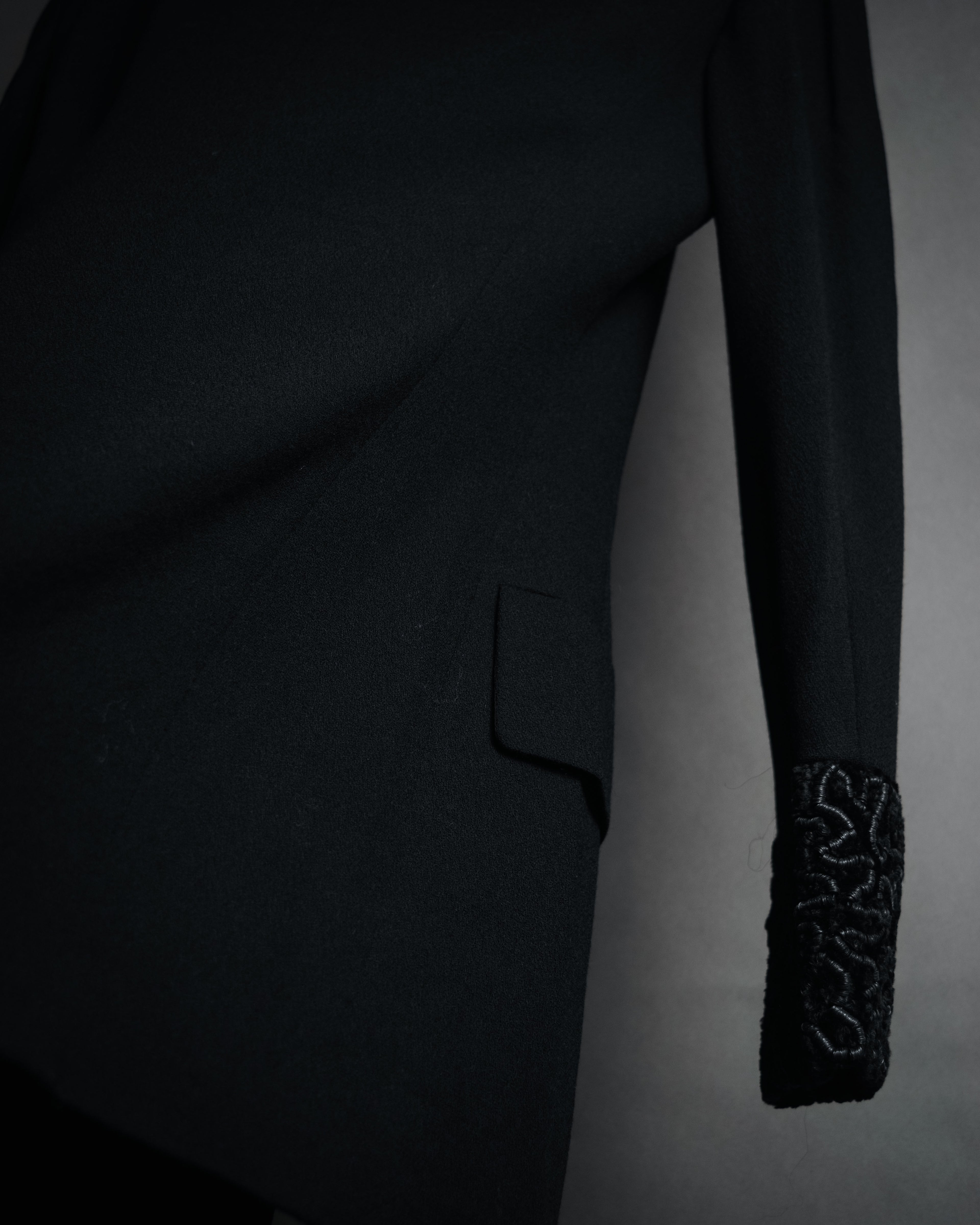 –SPECIAL– “FENDI” 90’s Embroidered collar long tailored jacket