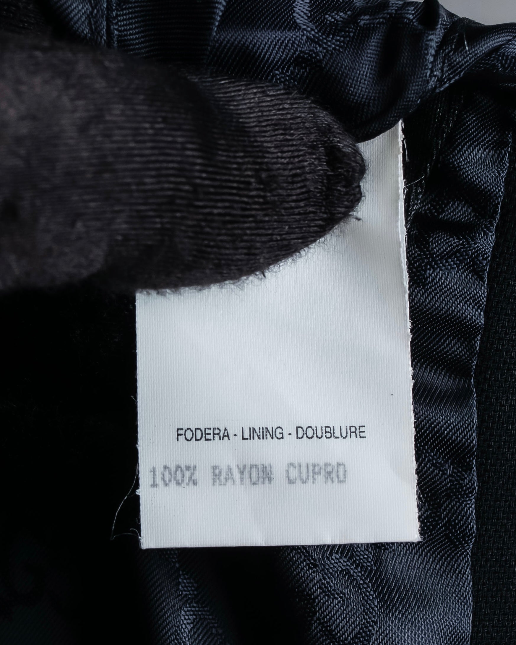 "GUCCI" 90's Beautiful draping fly-front tailored jacket