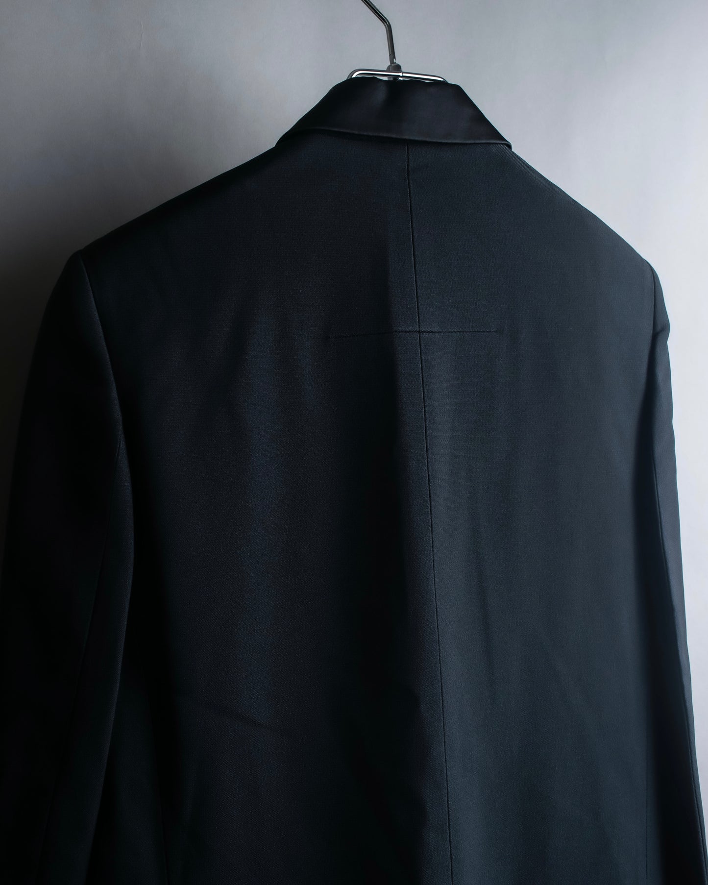 "GIVENCHY" Satin lapel switching design tailored jacket