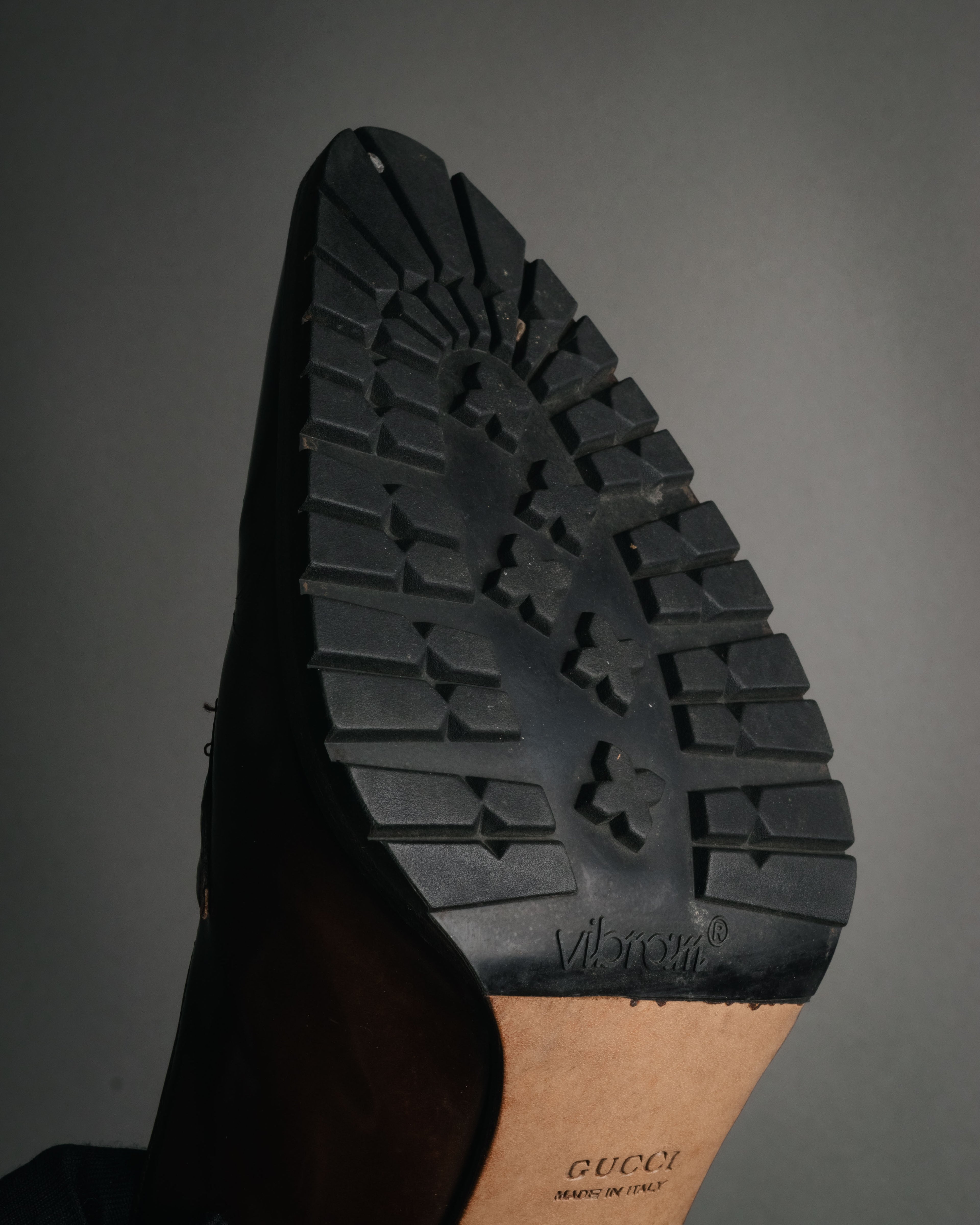 “GUCCI” 90’s-00’s patent leather horsebit pumps