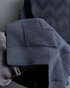 "PLEATS PLEASE ISSEY MIYAKE" 

Meander sleeveless tops