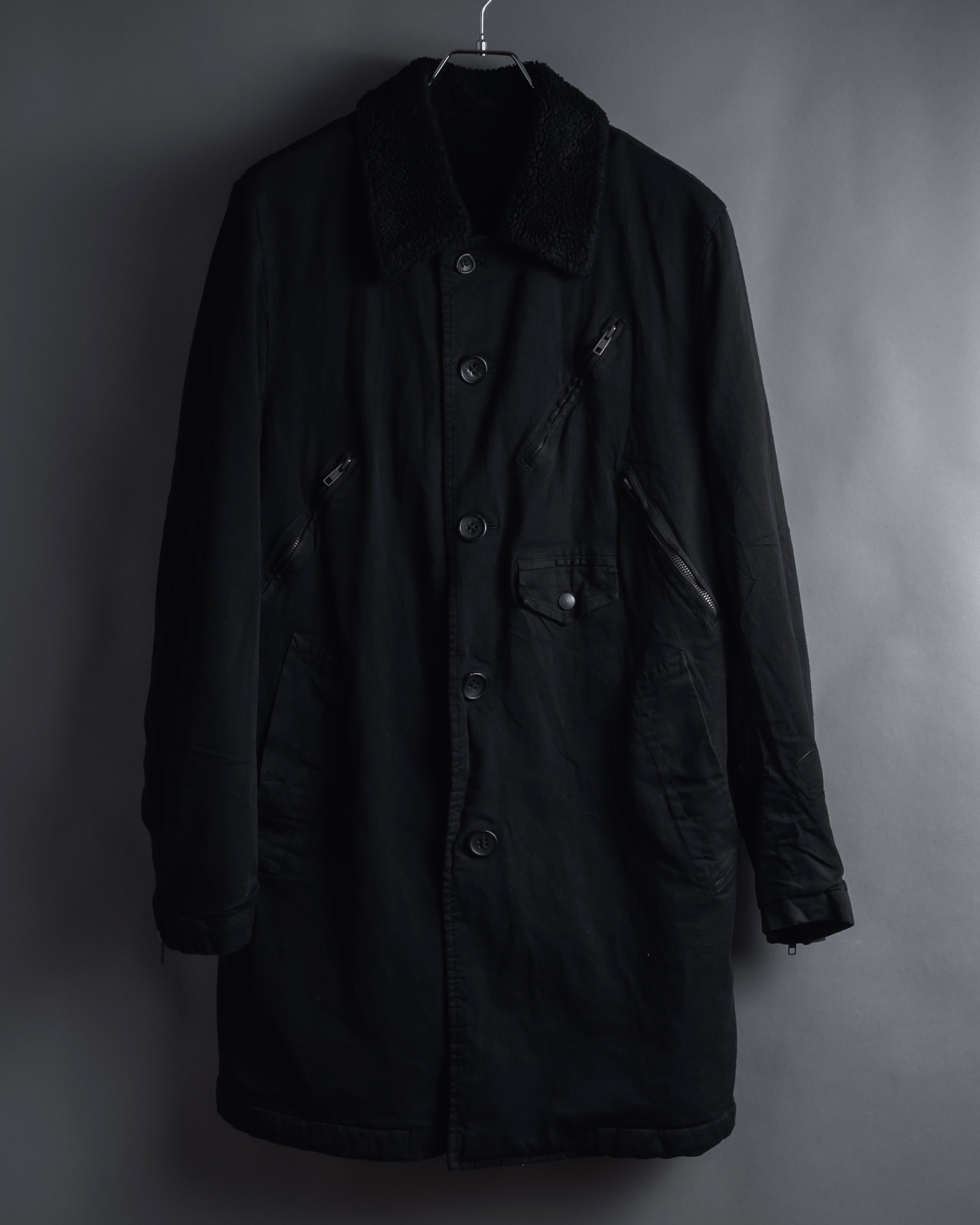 "COMME des GARCONS HOMME"
Utility zip pocket coat