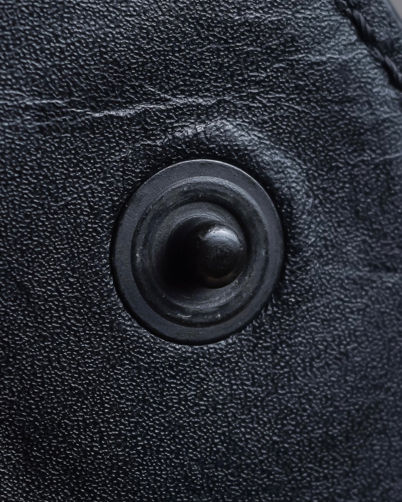 "MAISON MARGIELA" Grain texture leather snap wallet