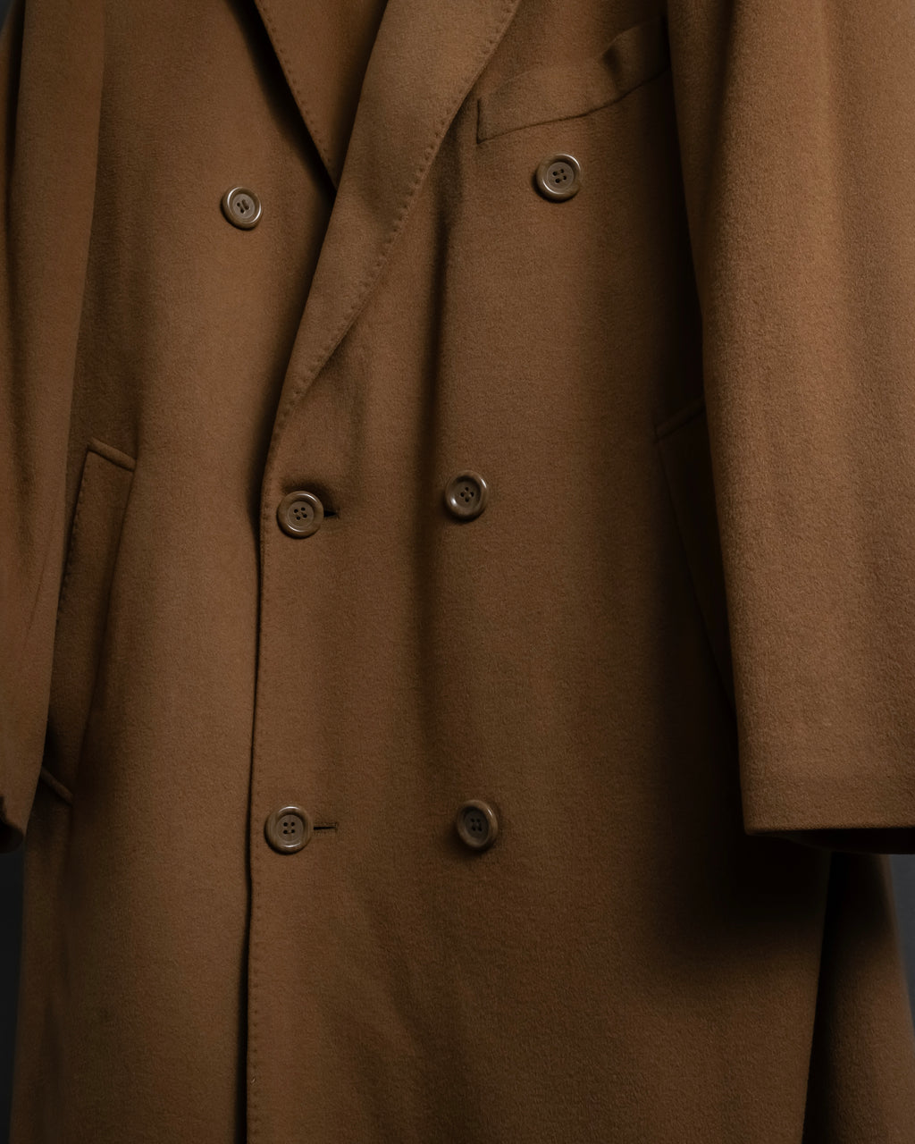 "BARBERINI" Classically tailored 100% cashmere chester coat
