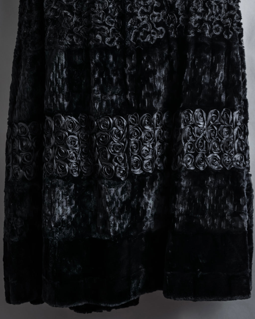 -SPECIAL- "FENDI" 90s Karl Lagerfeld-era lattice fur cape