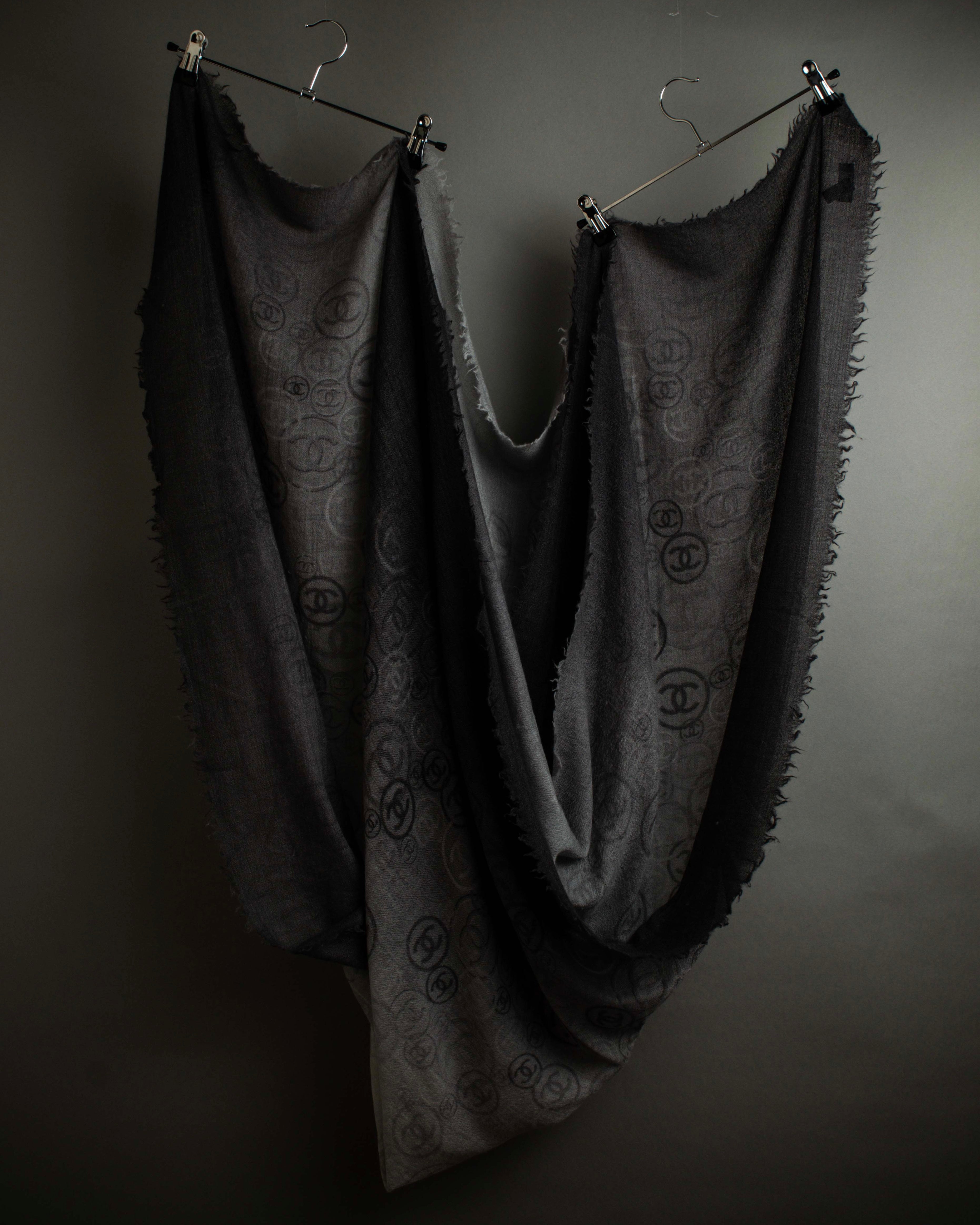 "CHANEL" Logo engraved design cashmere super large stole