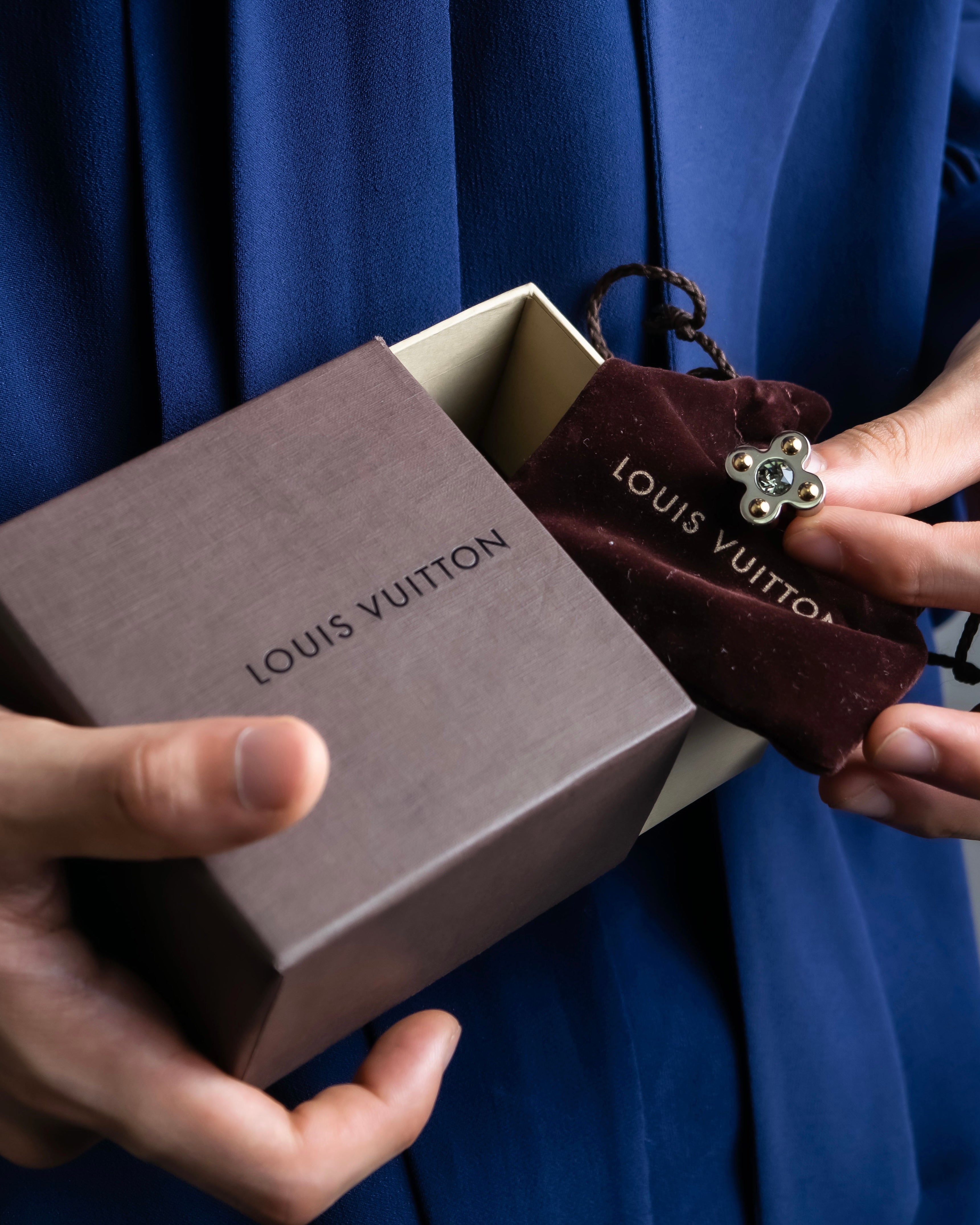 "LOUIS VUITTON" Berg love letters metal ring