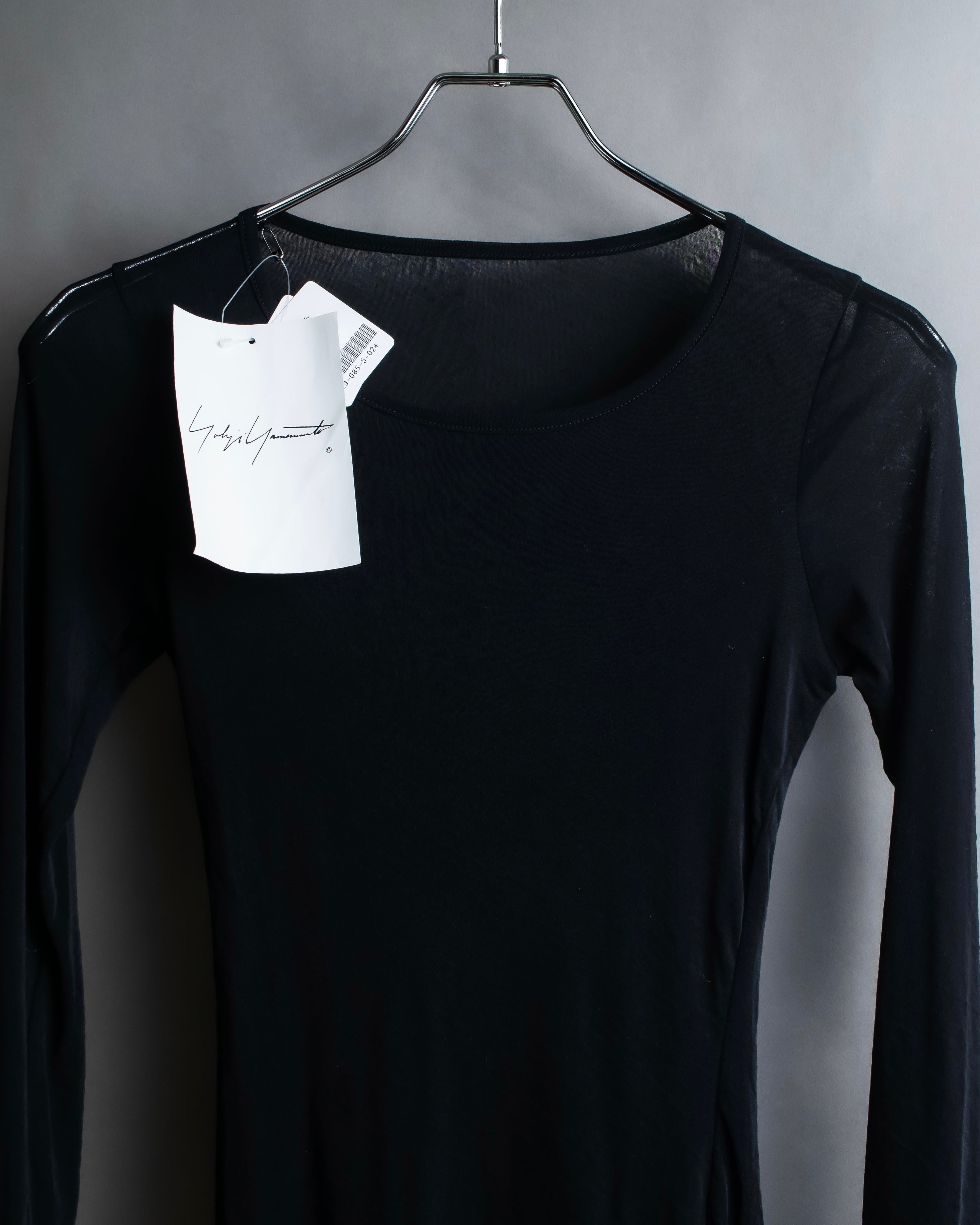 "YOHJI YAMAMOTO FEMME"
Sheer cotton round neck pullover