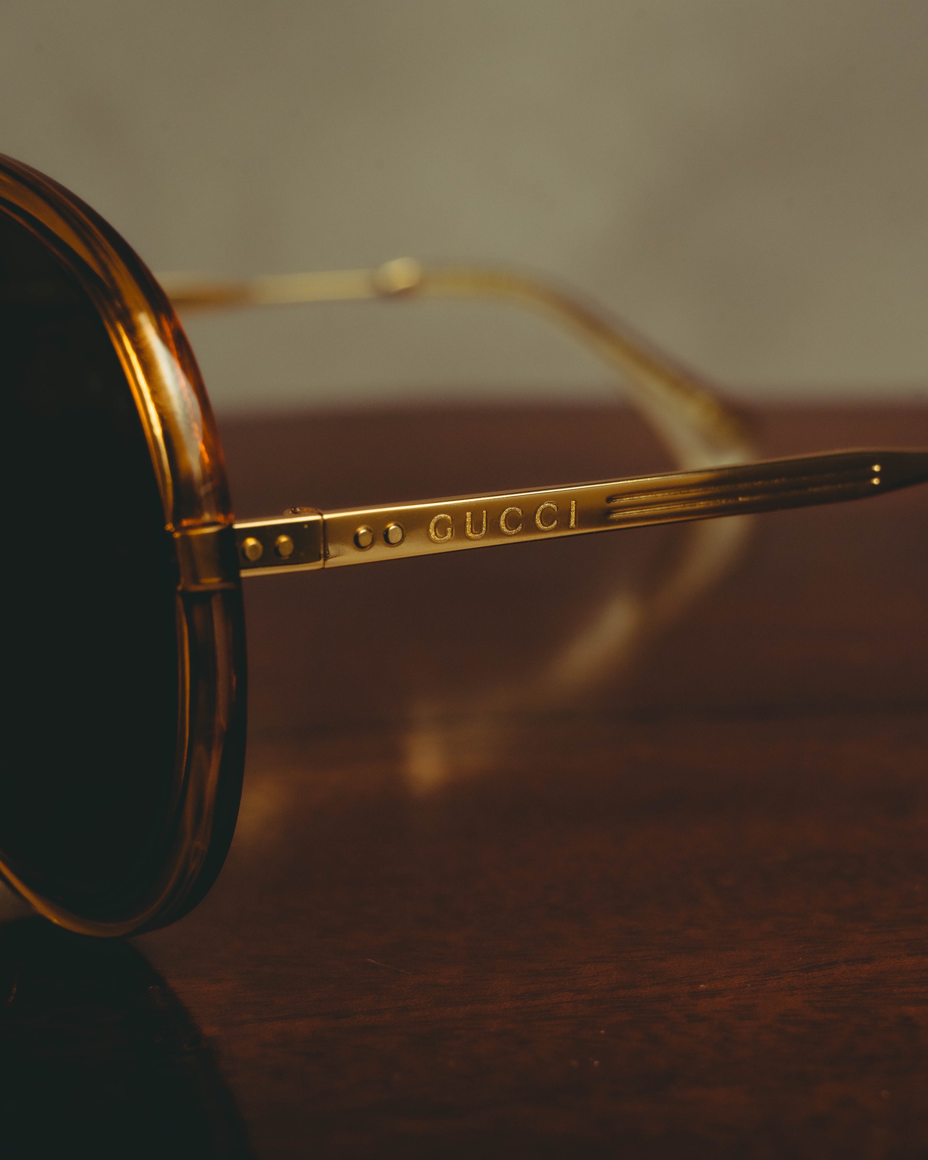 –SPECIAL– "GUCCI" 2020's Bold aviator sunglasses