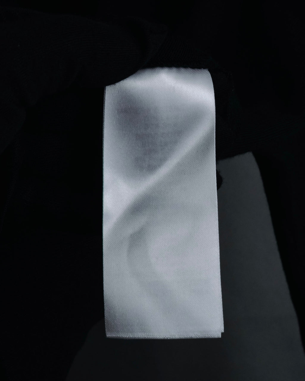 "Chloe" 2020 Lace-trimmed v-neck knit top