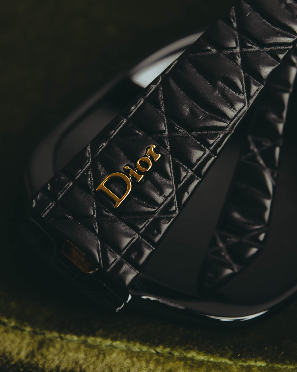 "Christian Dior" 10's Oversized quilted temple sunglasses
