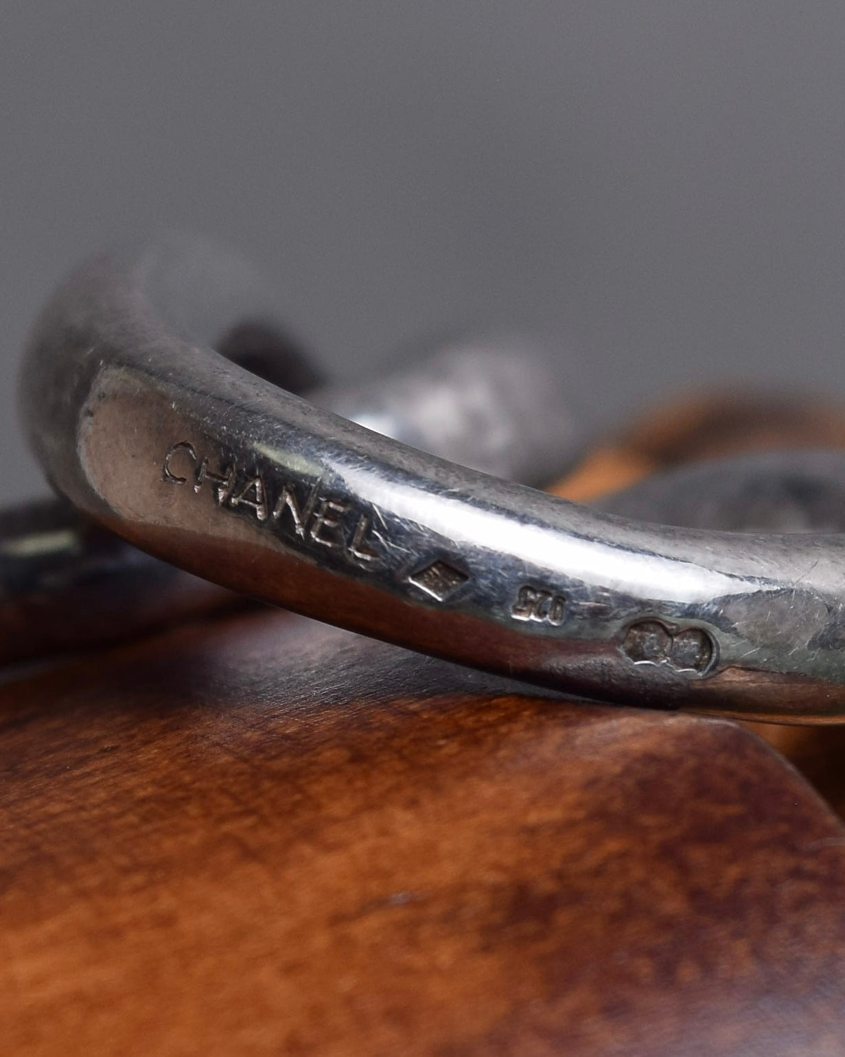 "CHANEL" 90's Organic twist design double ring