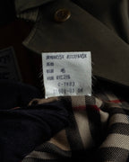 "BURBERRYS" Cape-attached design stand collar coat