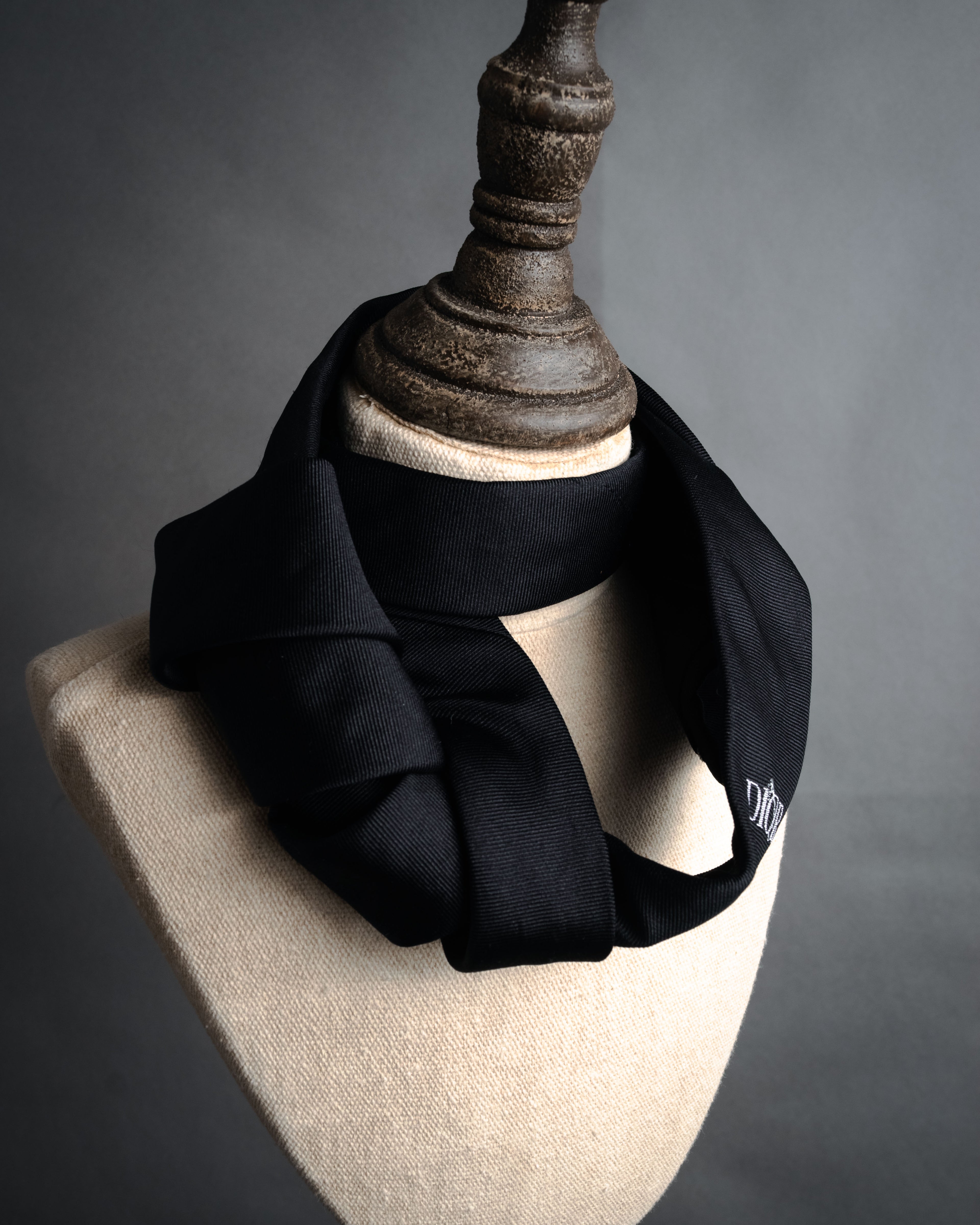 “DIOR” 2019- Logo embroidered narrow tie