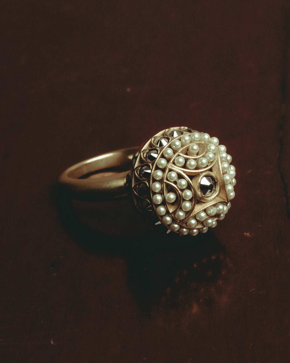 “Christian Dior” 2018-2020 Sculptural pearl and enamel dome ring