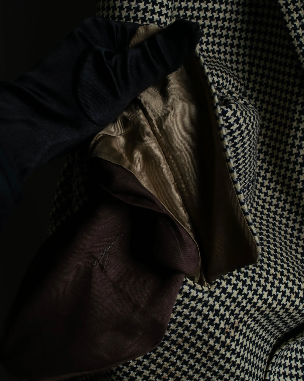 "HUGO BOSS" Houndstooth structured shoulder line tailored jacket