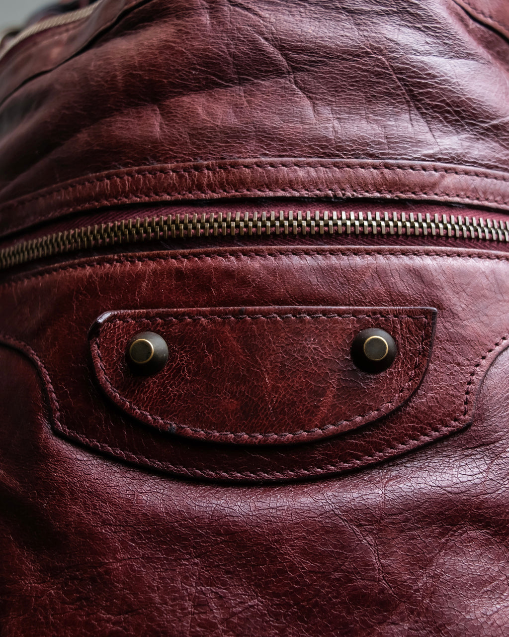 “BALENCIAGA” The Day leather one shoulder bag (burgundy)