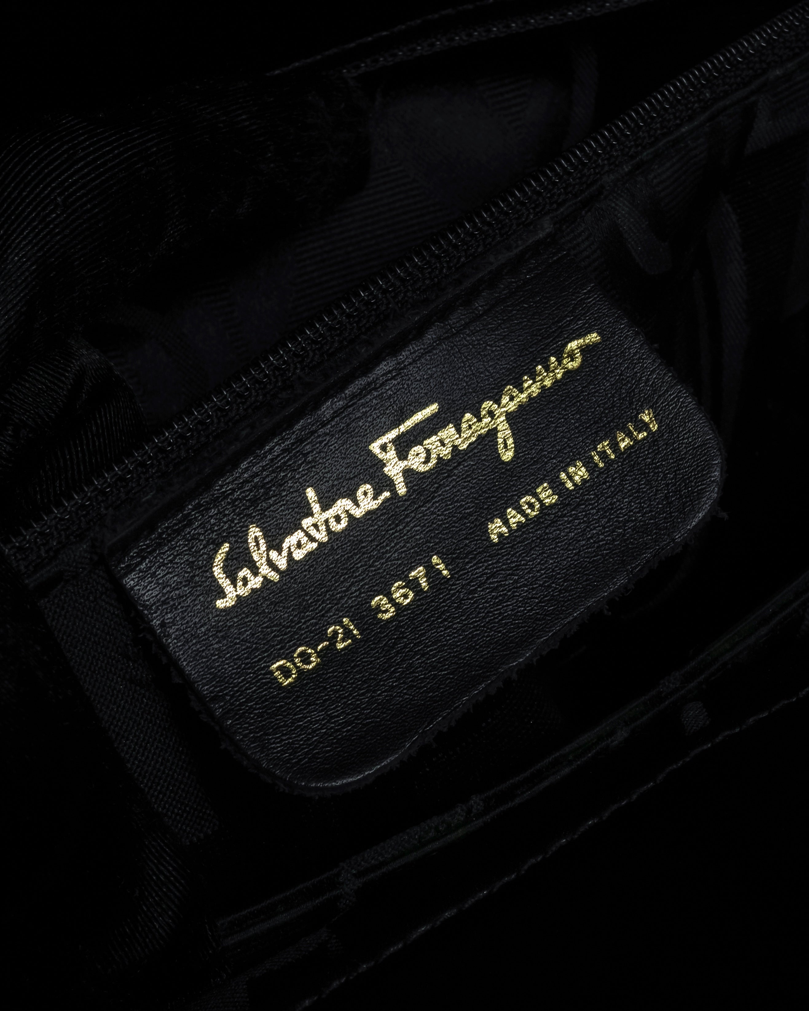 "Salvatore Ferragamo" 90's Animal motif studs design leather bag