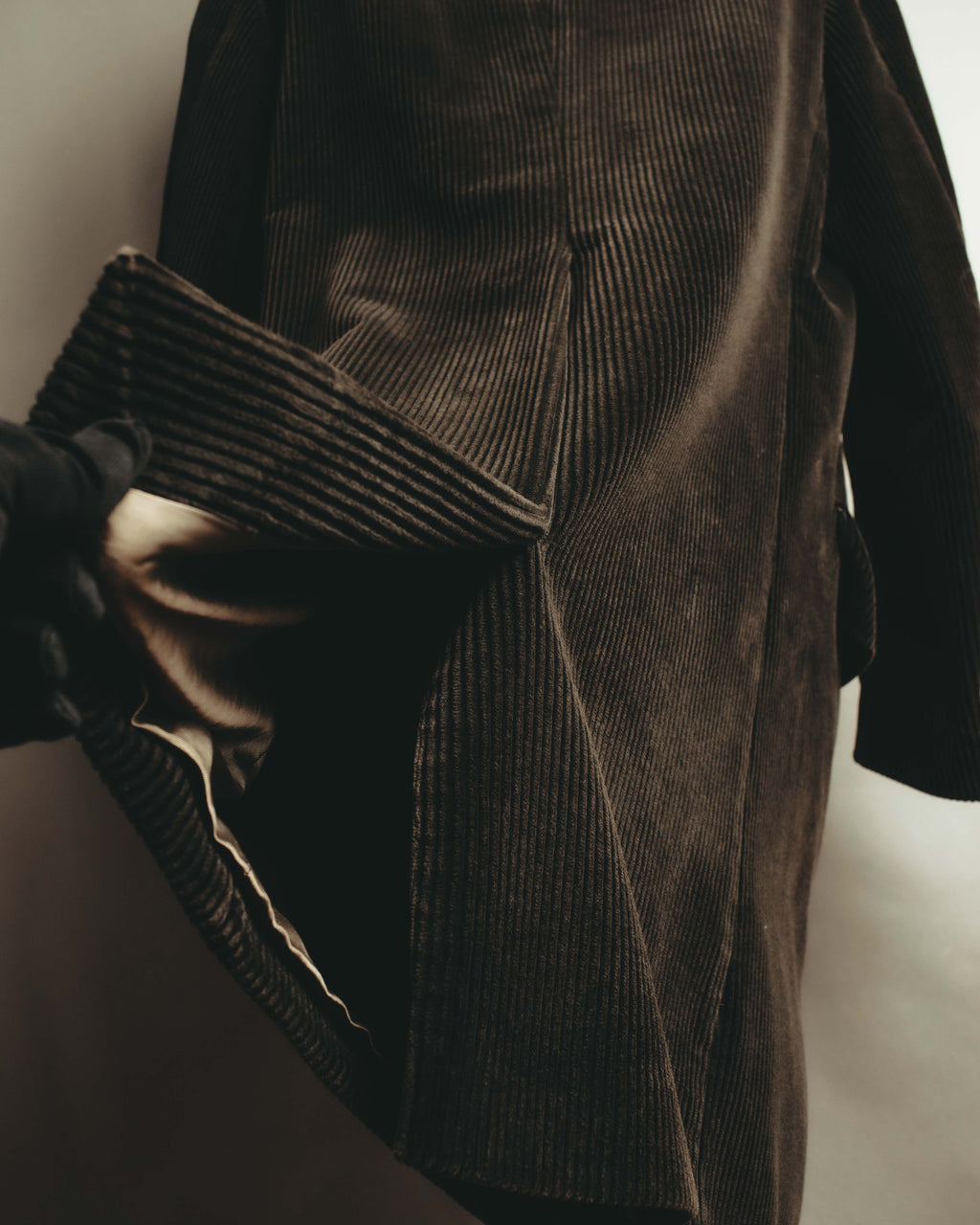 -SPECIAL- "GUCCI" 90's-00's Dark brown corduroy tailored chesterfield coat