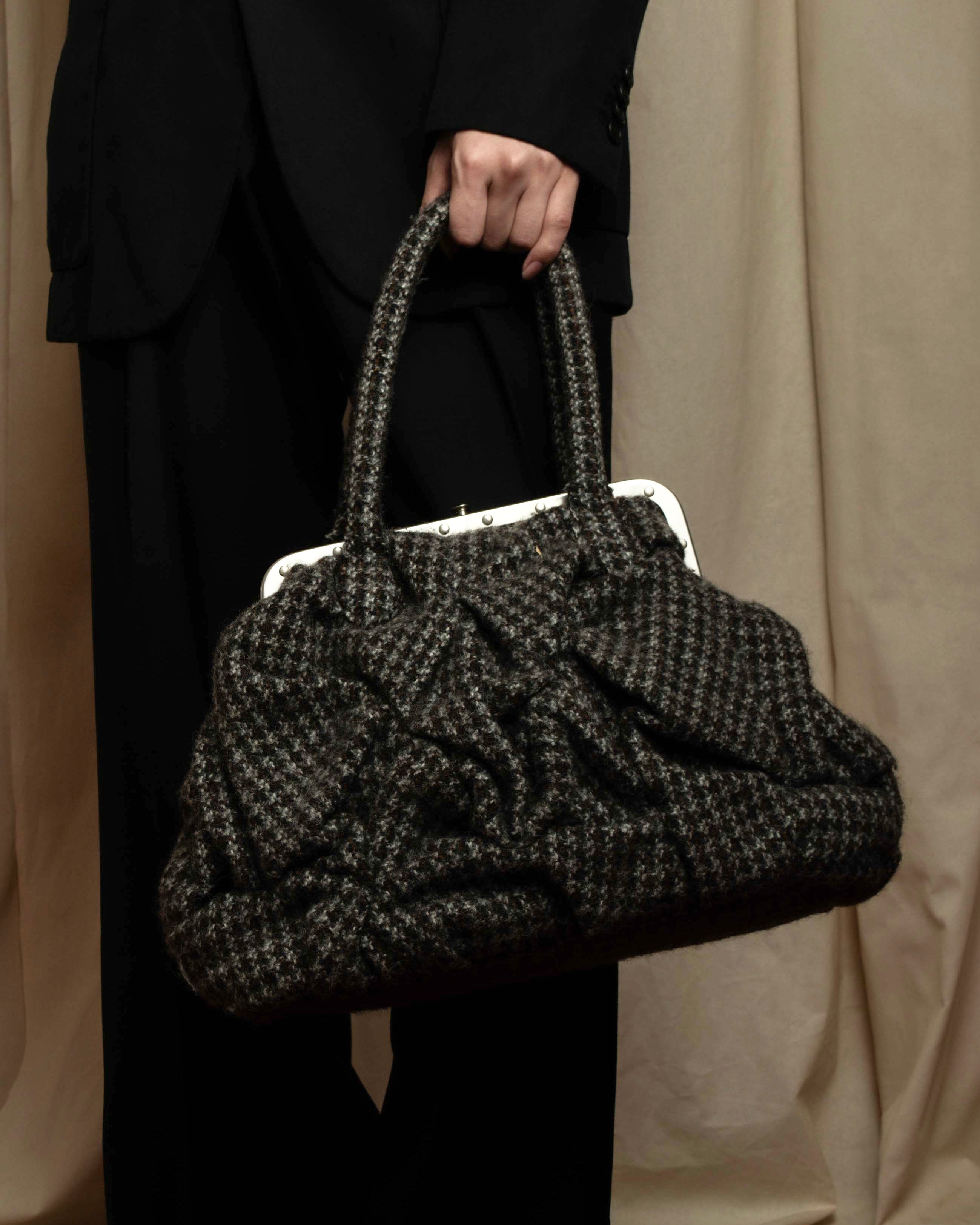 "JUNYA WATANABE COMME des GARCONS" Mixed tweed gathered detail clasp bag