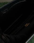 "GUCCI" Filigree vintage design chain shoulder leather bag