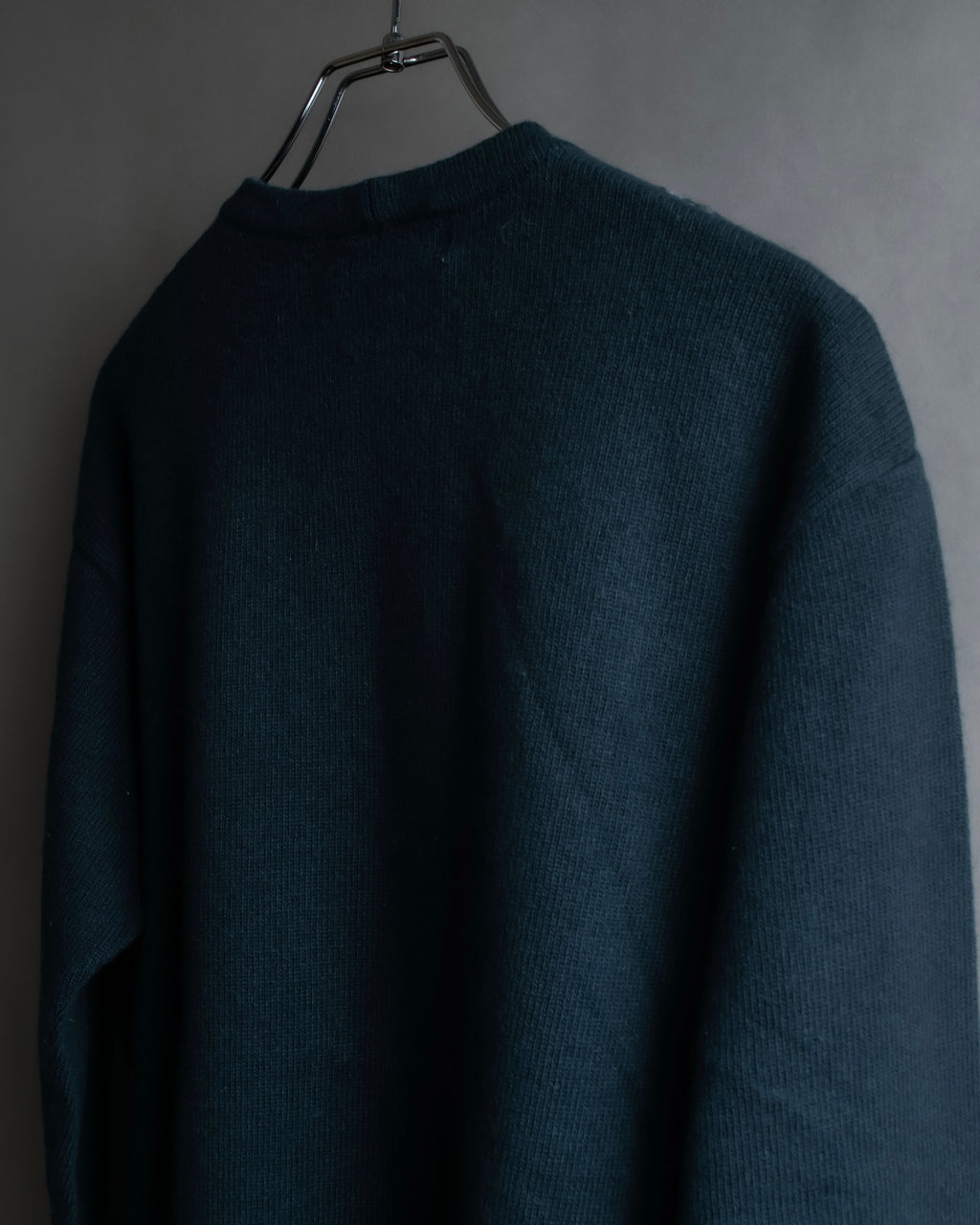 "ICEBERG" Dumbo embroidery design graphic knit pullover