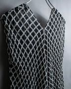 "ISSEY MIYAKE White label"
 Tailcoat design sleeveless dress