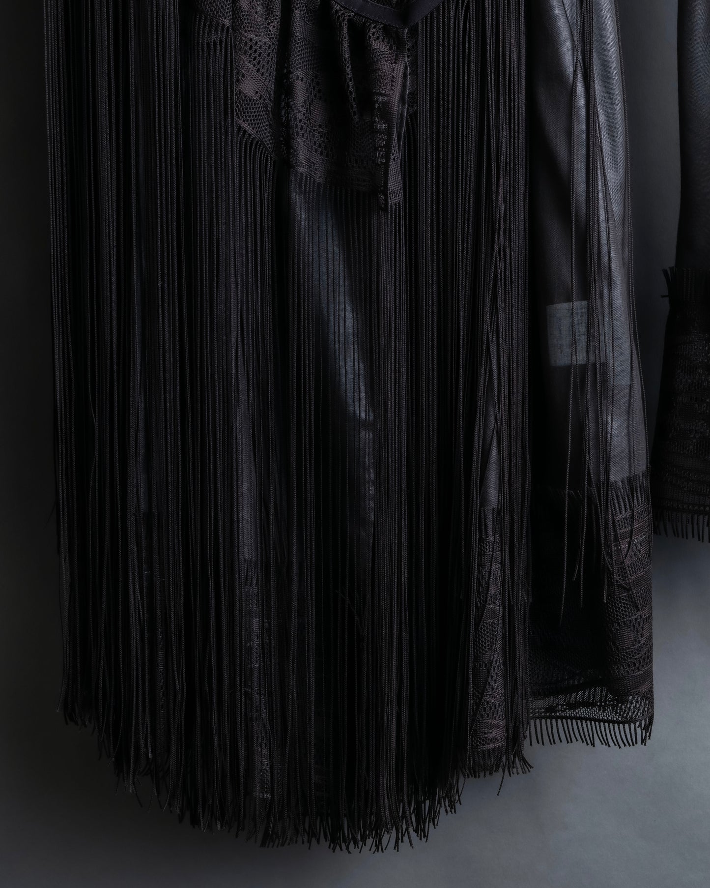 "ISSEY MIYAKE" Fringe design embroidered jacket