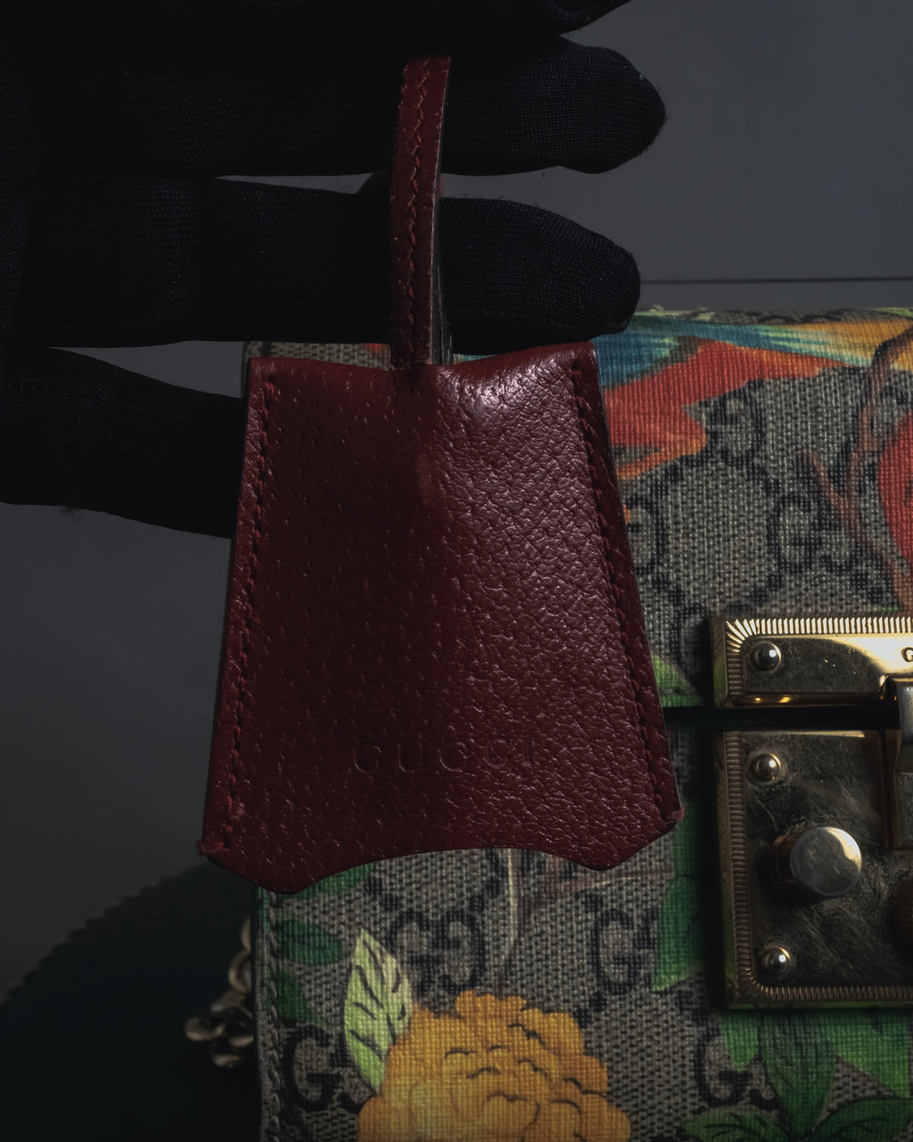 -SPECIAL- "GUCCI" Michele-era floral padlock design chain shoulder bag