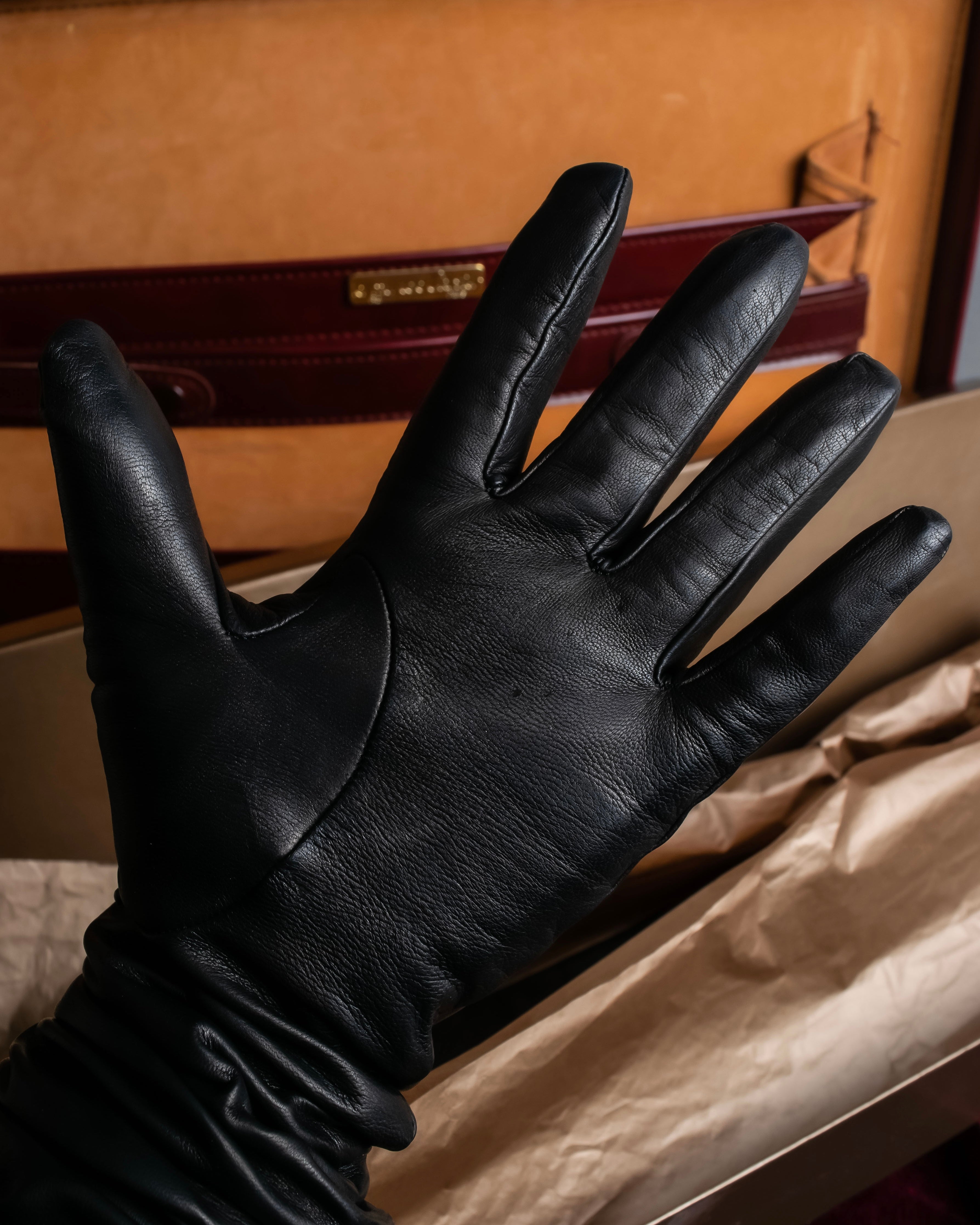 "GUCCI" Gold metal button design long leather gloves