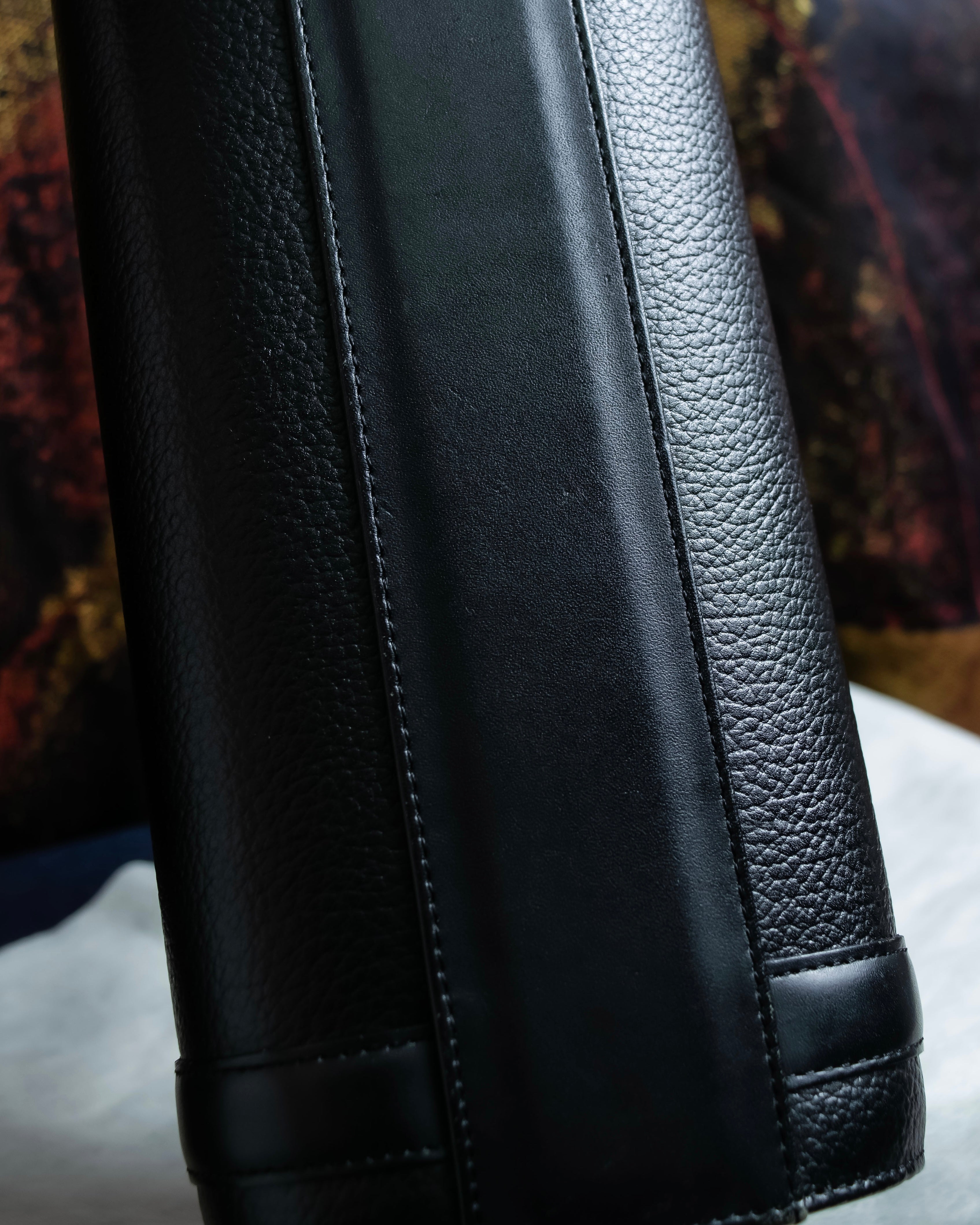 "BURBERRYS" Cylinder shaped leather one handle bag