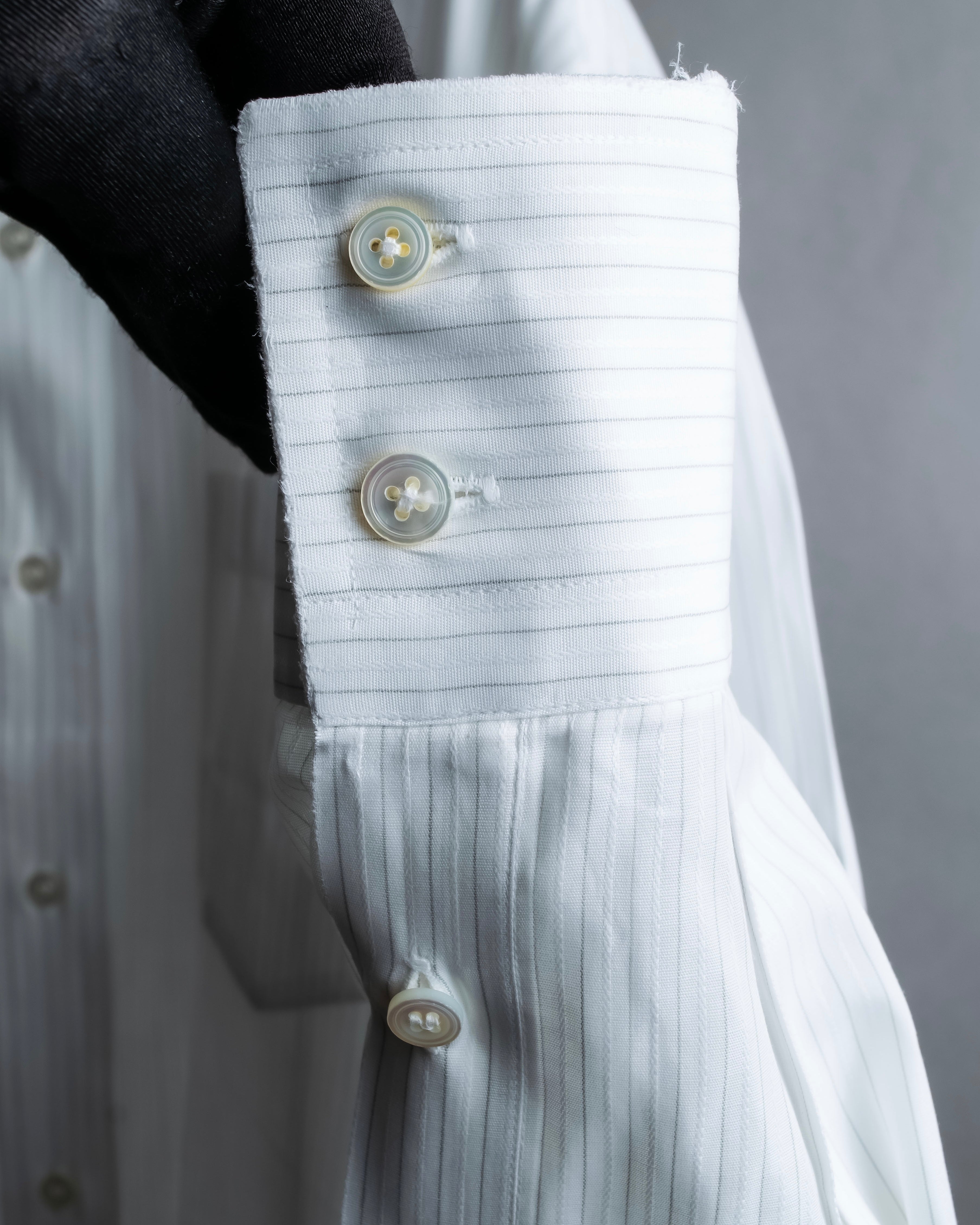 "CHRISTIAN DIOR MONSIEUR"
 Wide spread color royal order white shirt