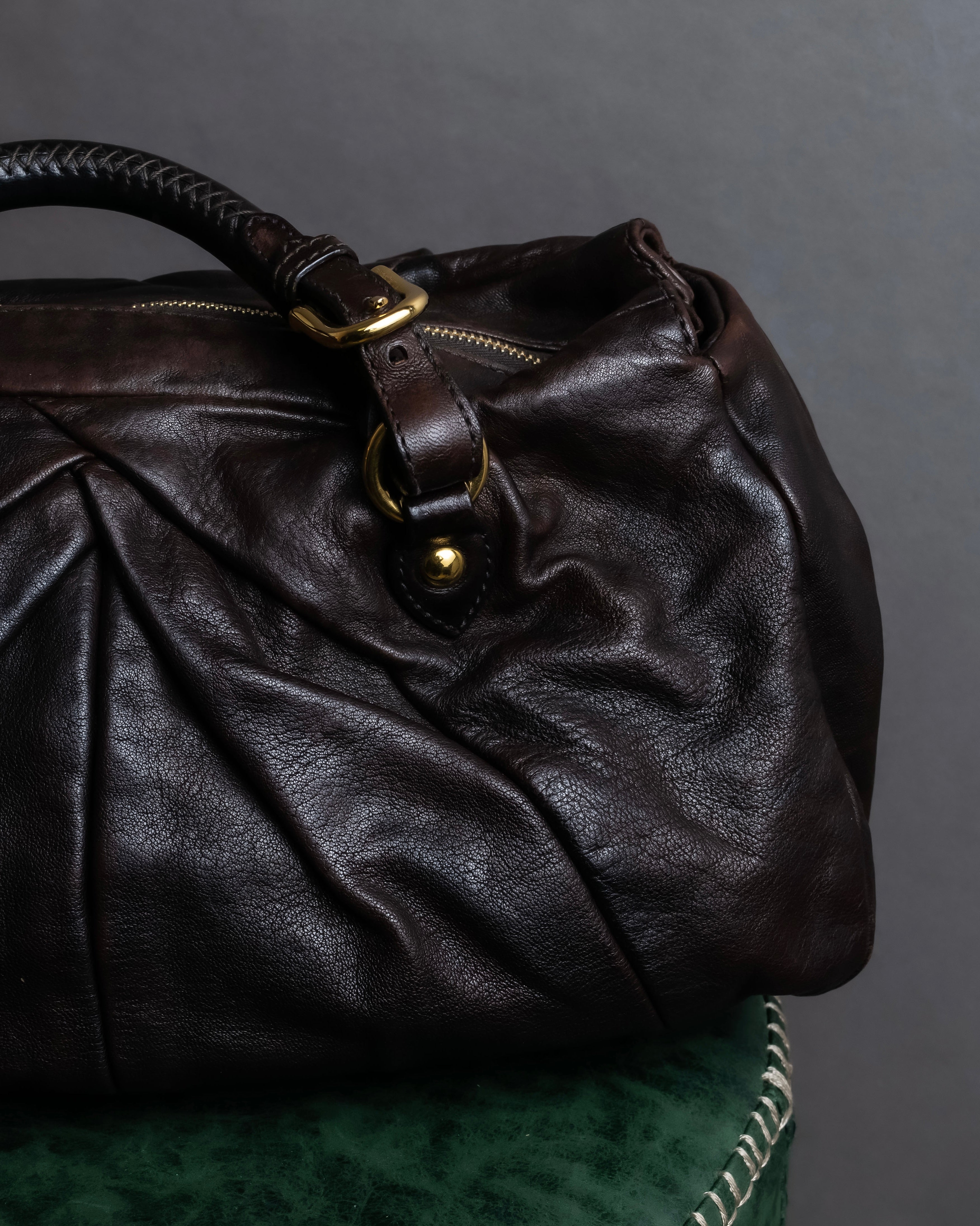 "MIU MIU" Tuck pleat design leather hand bag