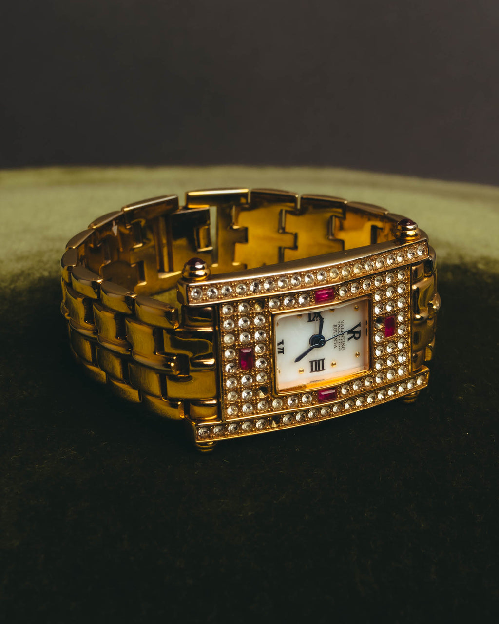 "VALENTINO ROLENTA" 90's-00's Decorative rhinestone quartz watch