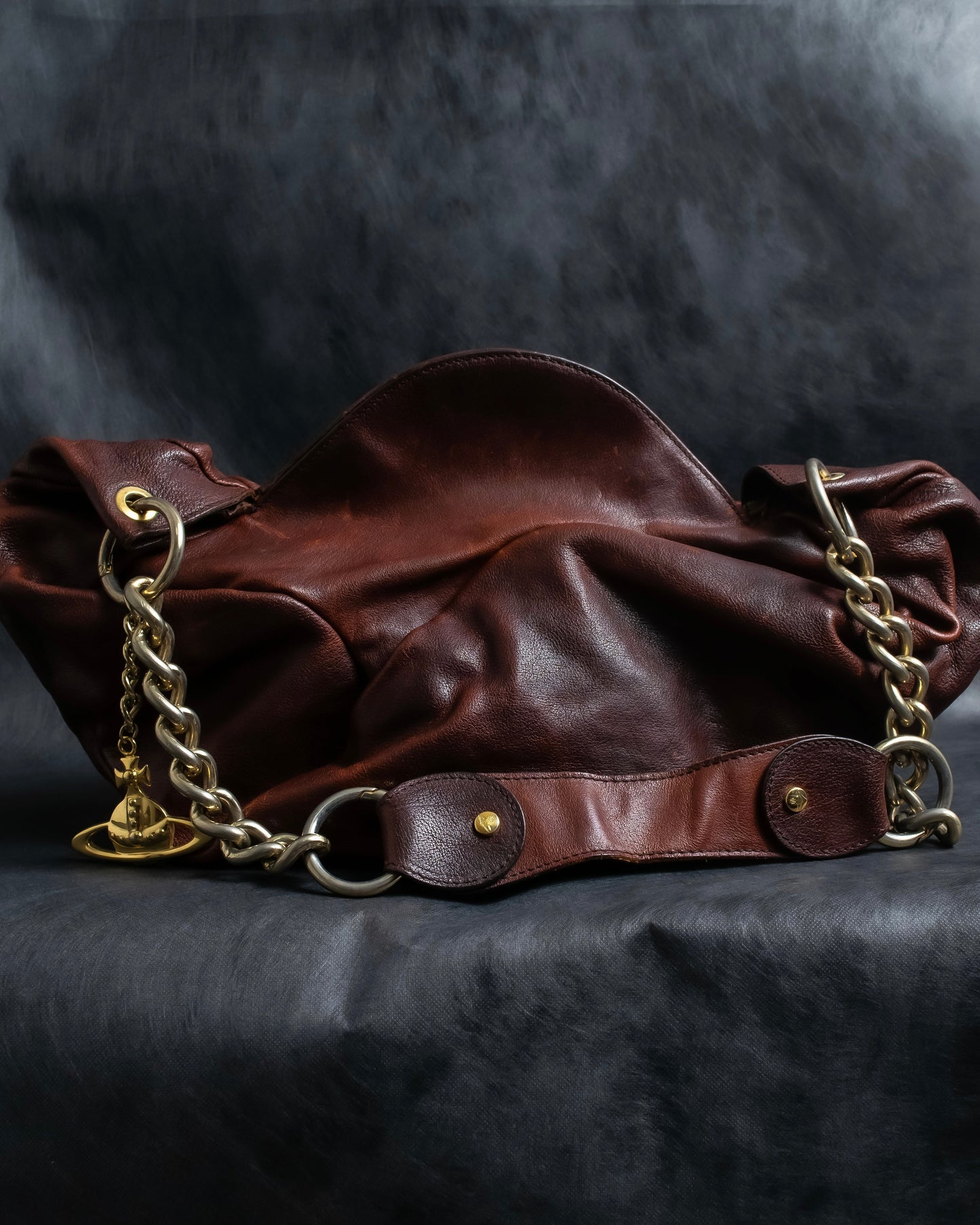 "Vivienne Westwood" Orb charm horizontal chain shoulder bag