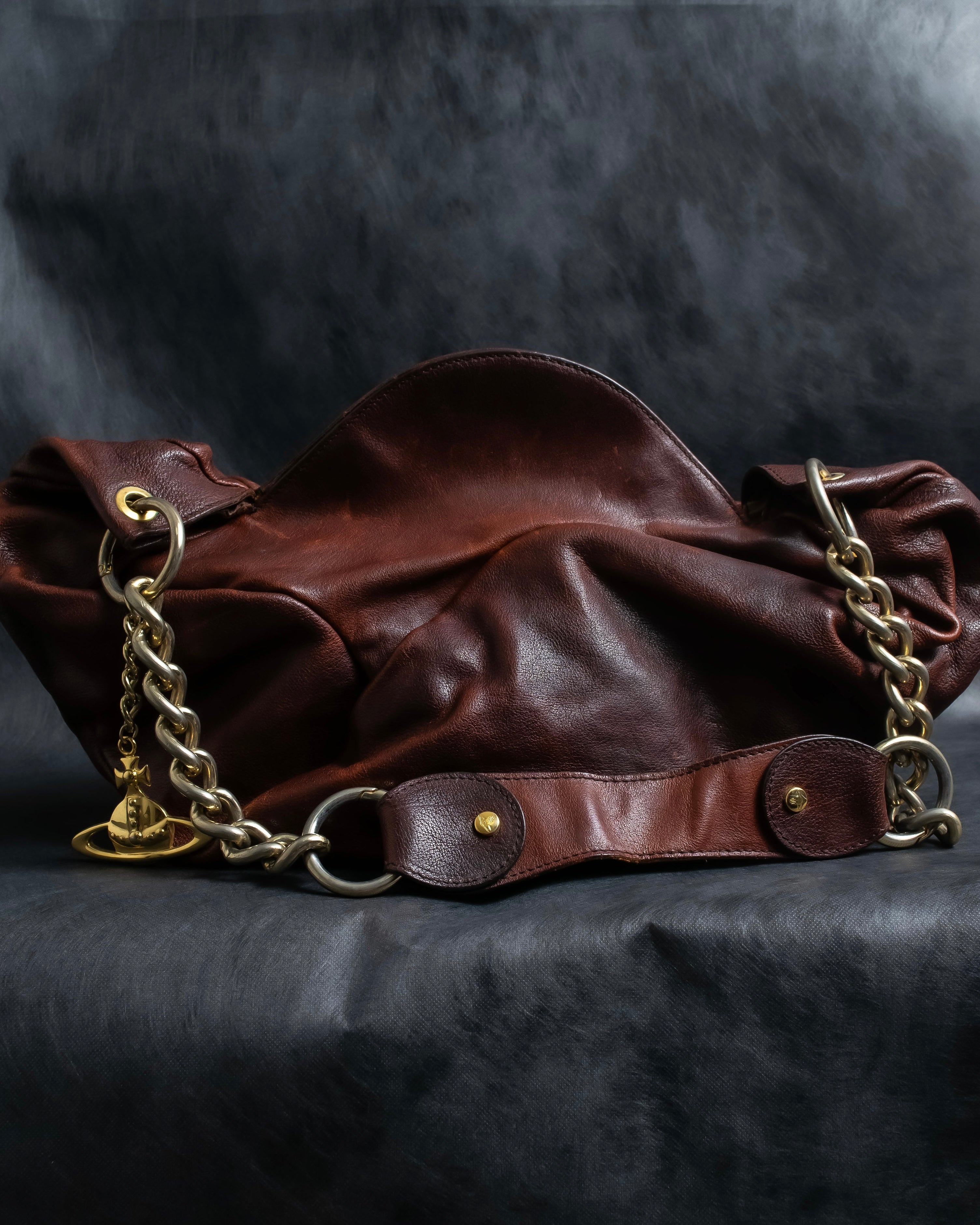 "Vivienne Westwood" Orb charm horizontal chain shoulder bag
